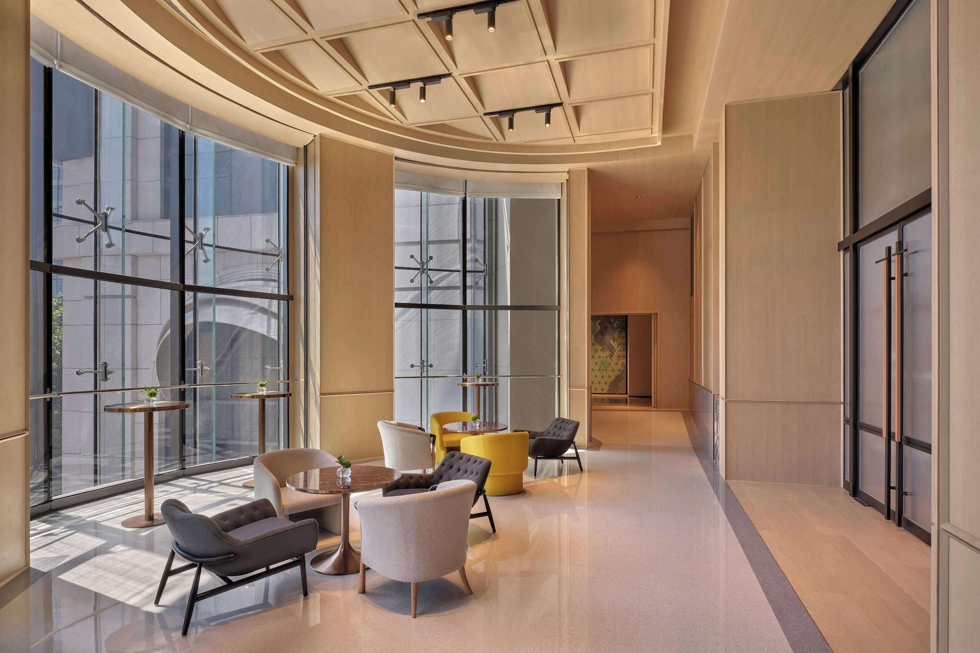 Vista Lobby Hyatt Centric Zhongshan Park Shanghai