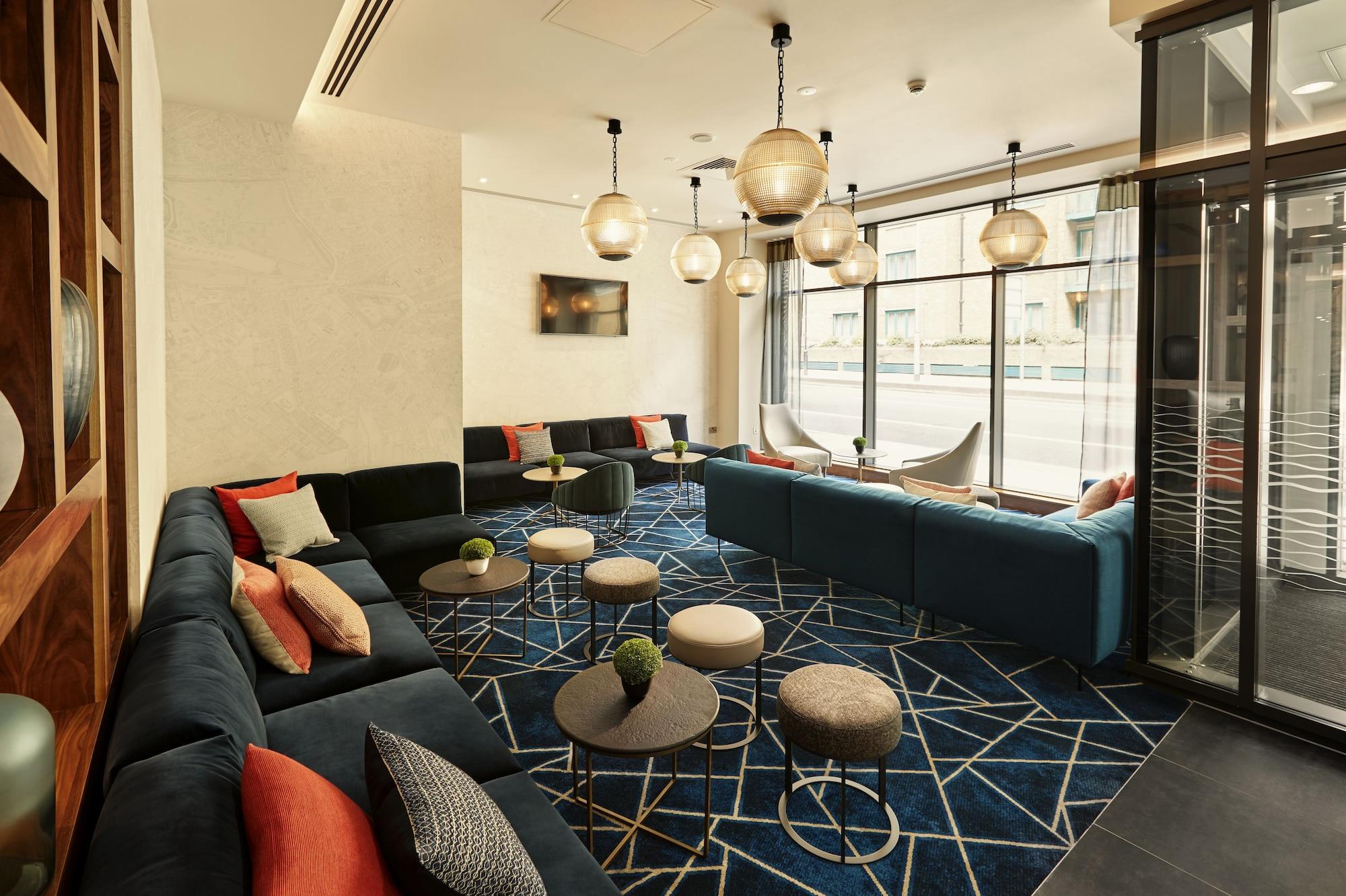 Vista Lobby Marlin Waterloo