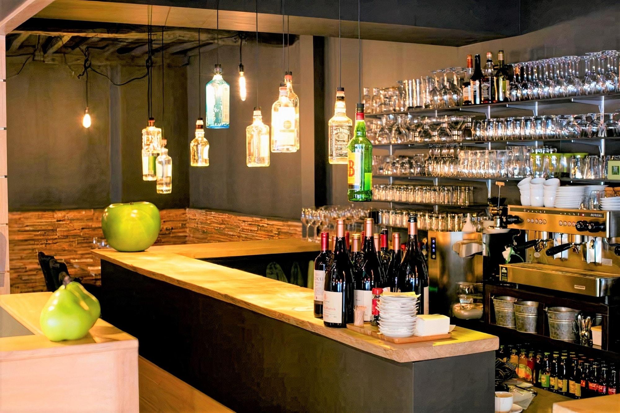 Bar/Salón L'Esprit Sain