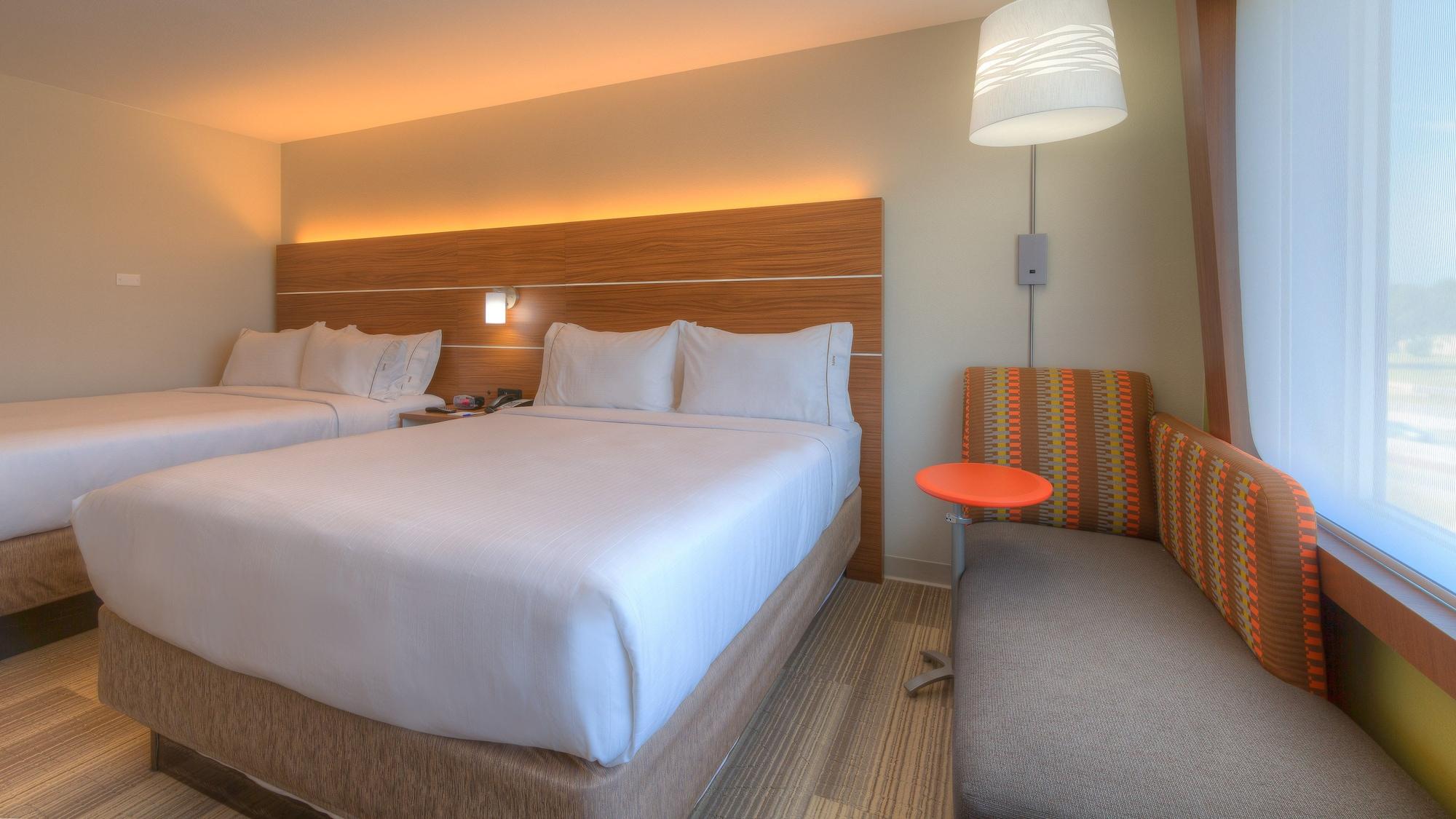 Habitación Holiday Inn Express & Suites Tulsa Midtown by IHG