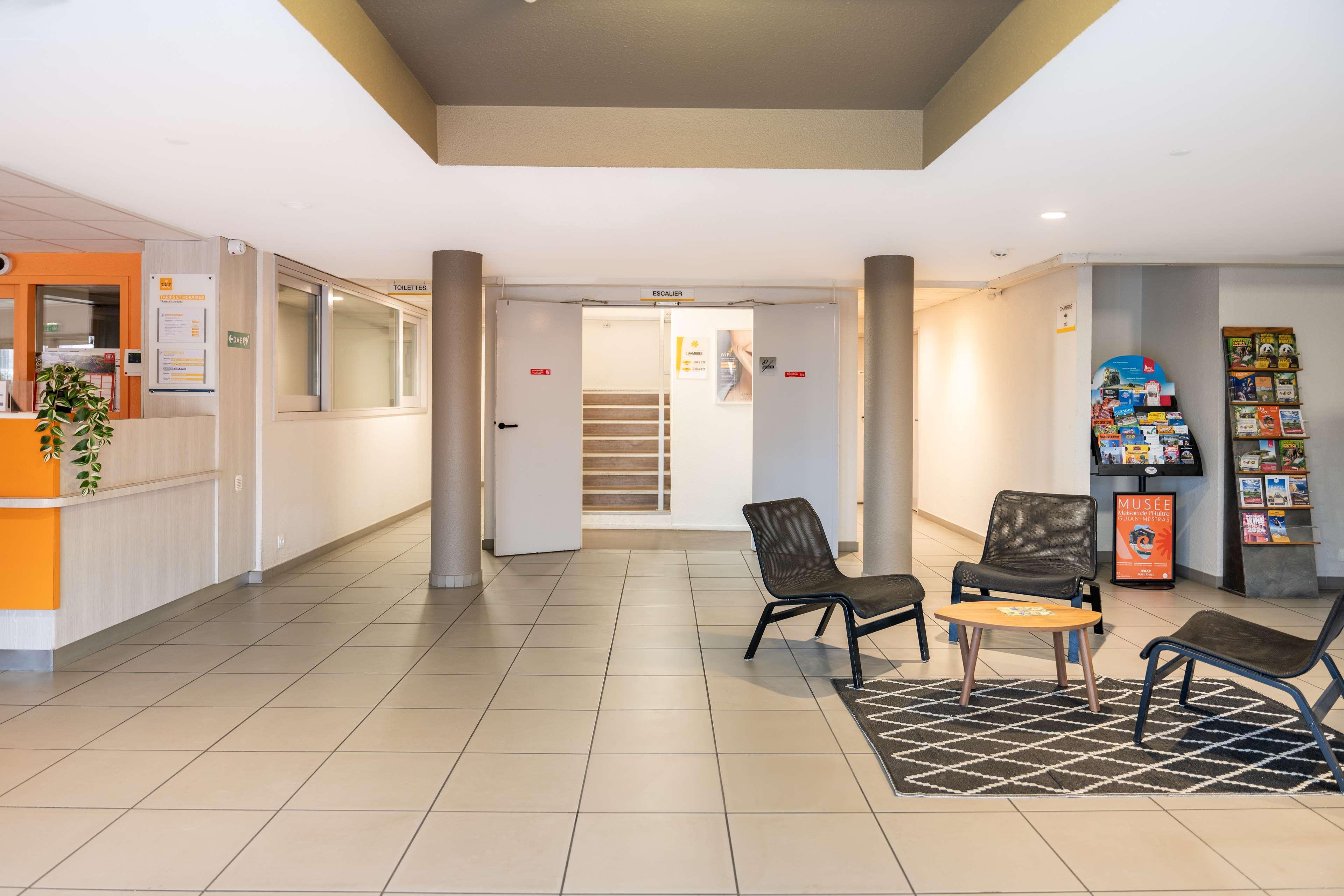 Vista Lobby Première Classe Bordeaux Nord - Lac