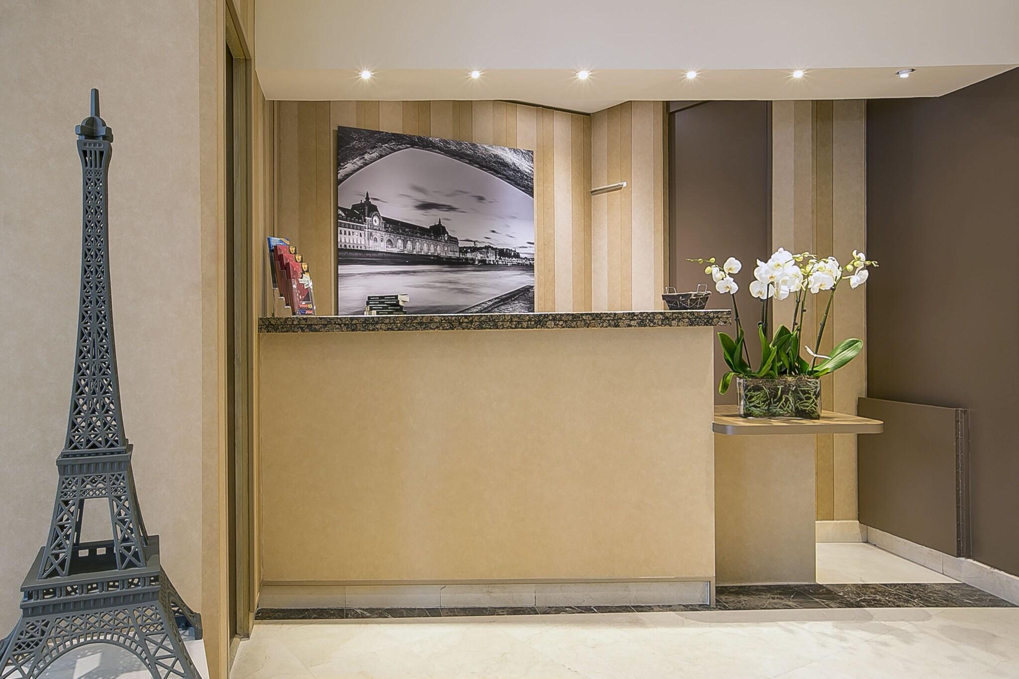 Vista Lobby Best Western Au Trocadero