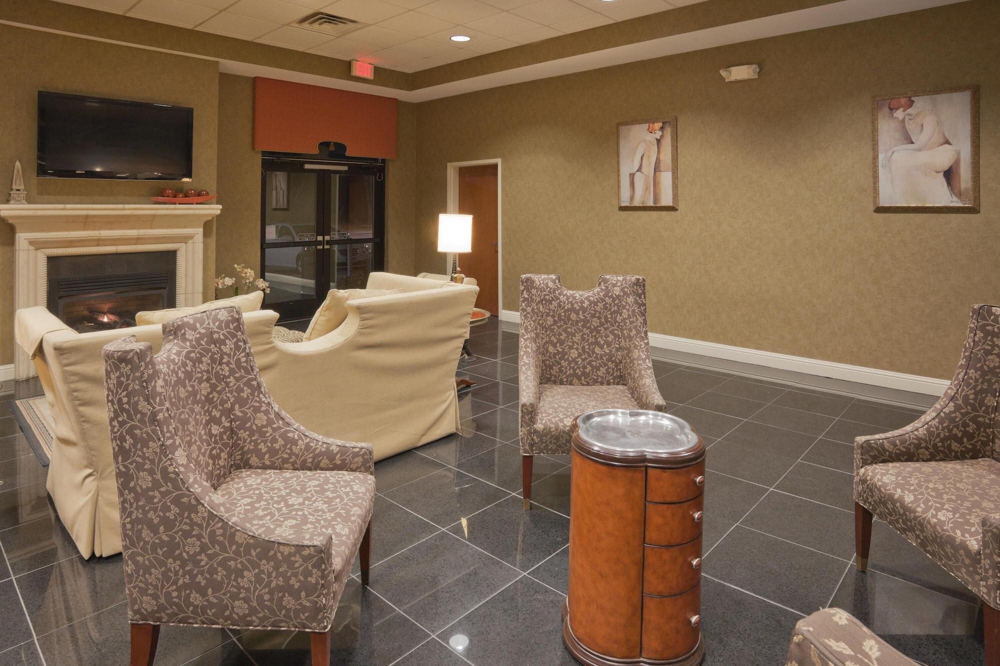 Vista Lobby Holiday Inn Carbondale-Conference Center by IHG
