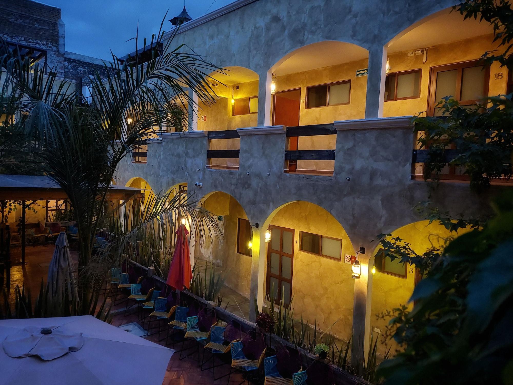 Varios El Descanso Barrio del Artista