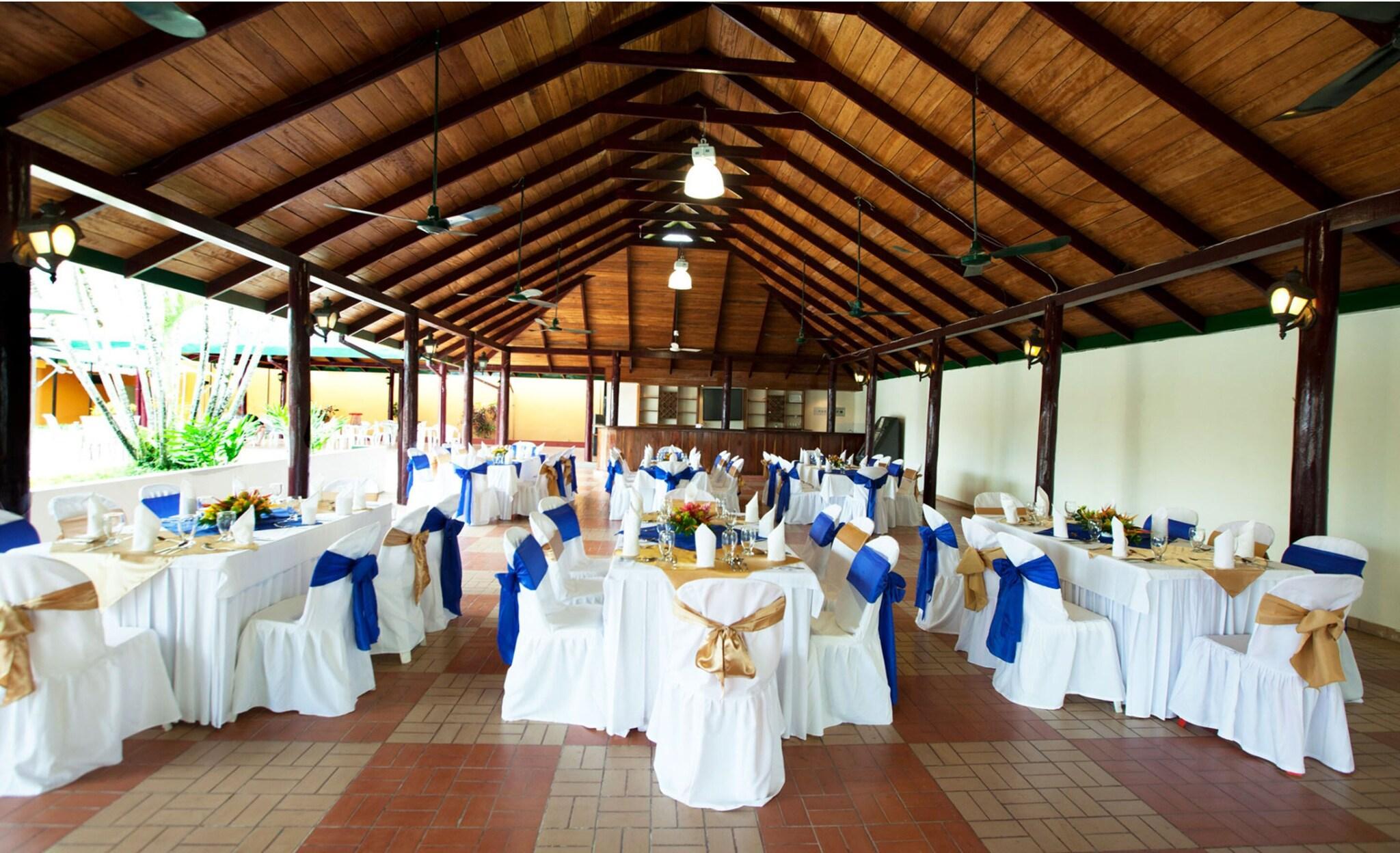 Centro de Negocios Hotel Anaconda