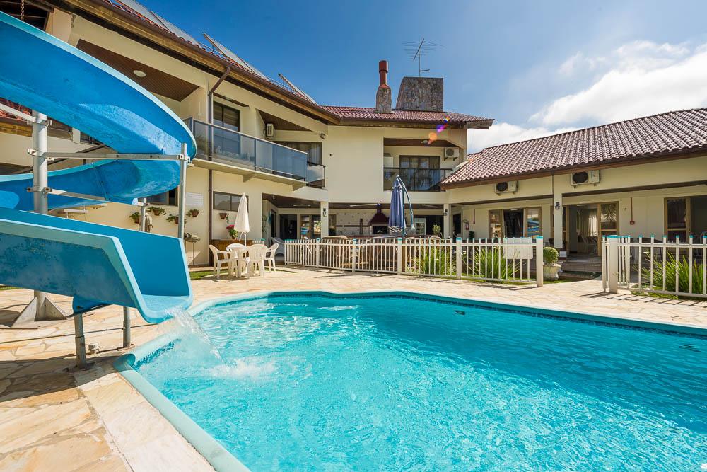 Vista Piscina Pousada Lozalti