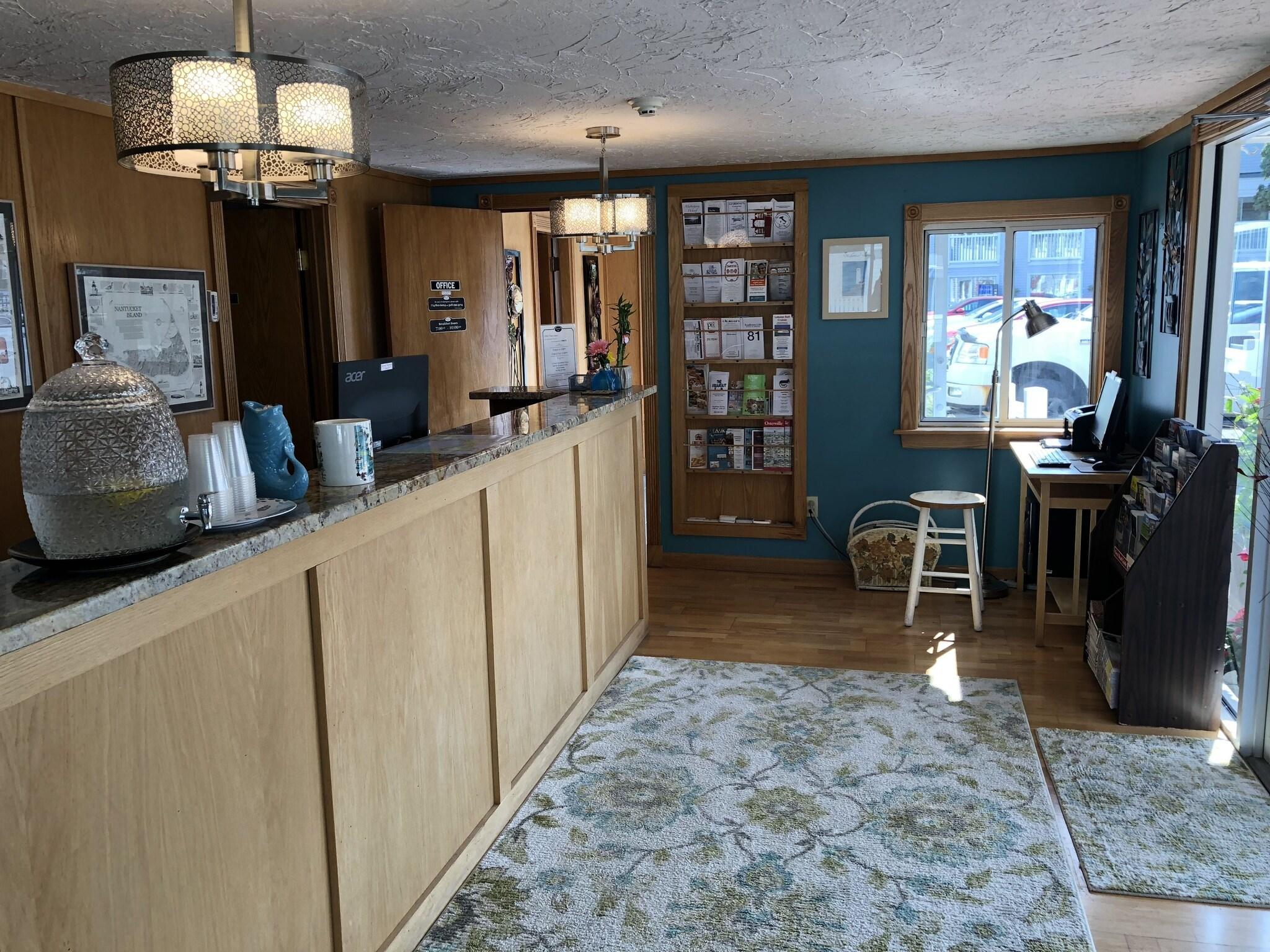 Vista Lobby SeaCoast Inn