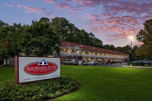 Alojamiento - Affordable Suites