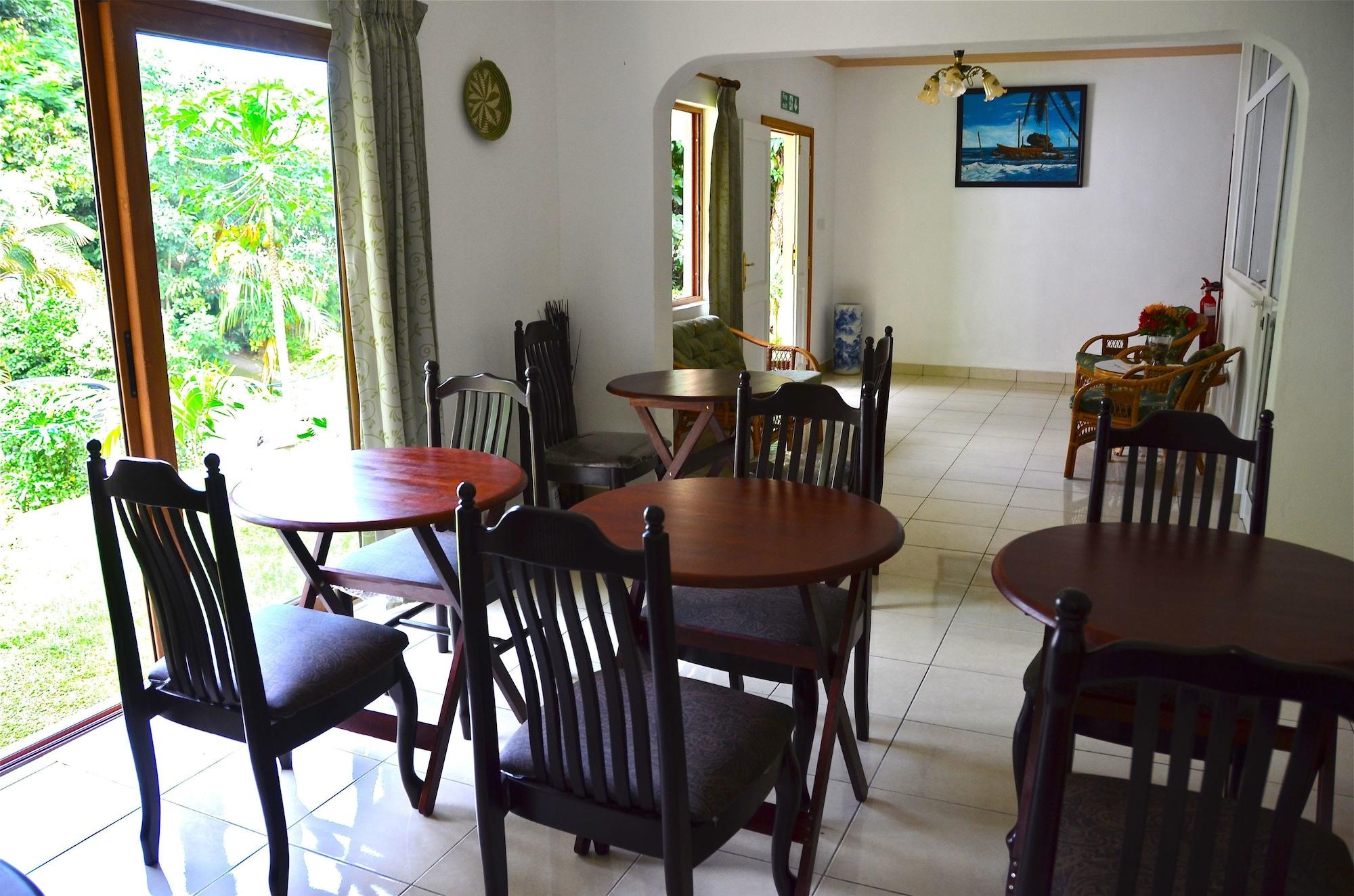 Restaurant Forest Lodge Guest House