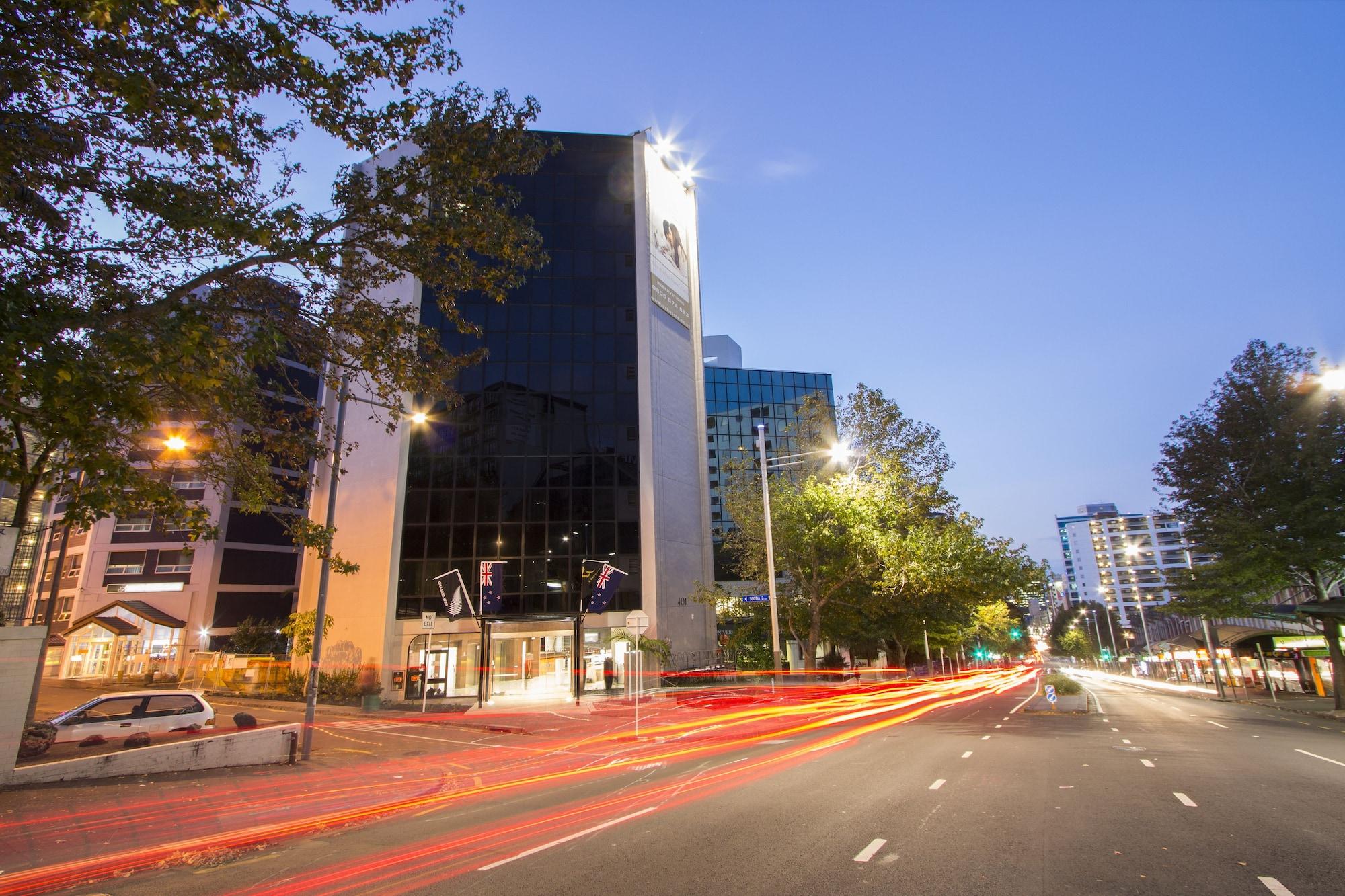 Vista Exterior VR Queen Street - Hotel & Suites