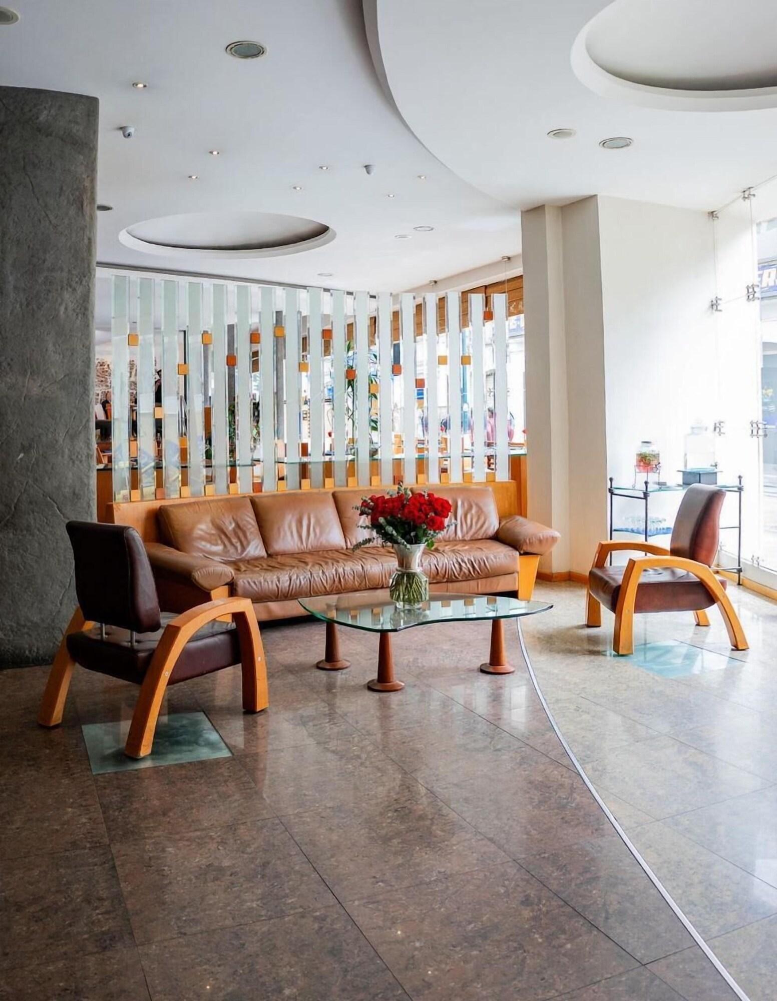 Vista Lobby El Dorado Hotel