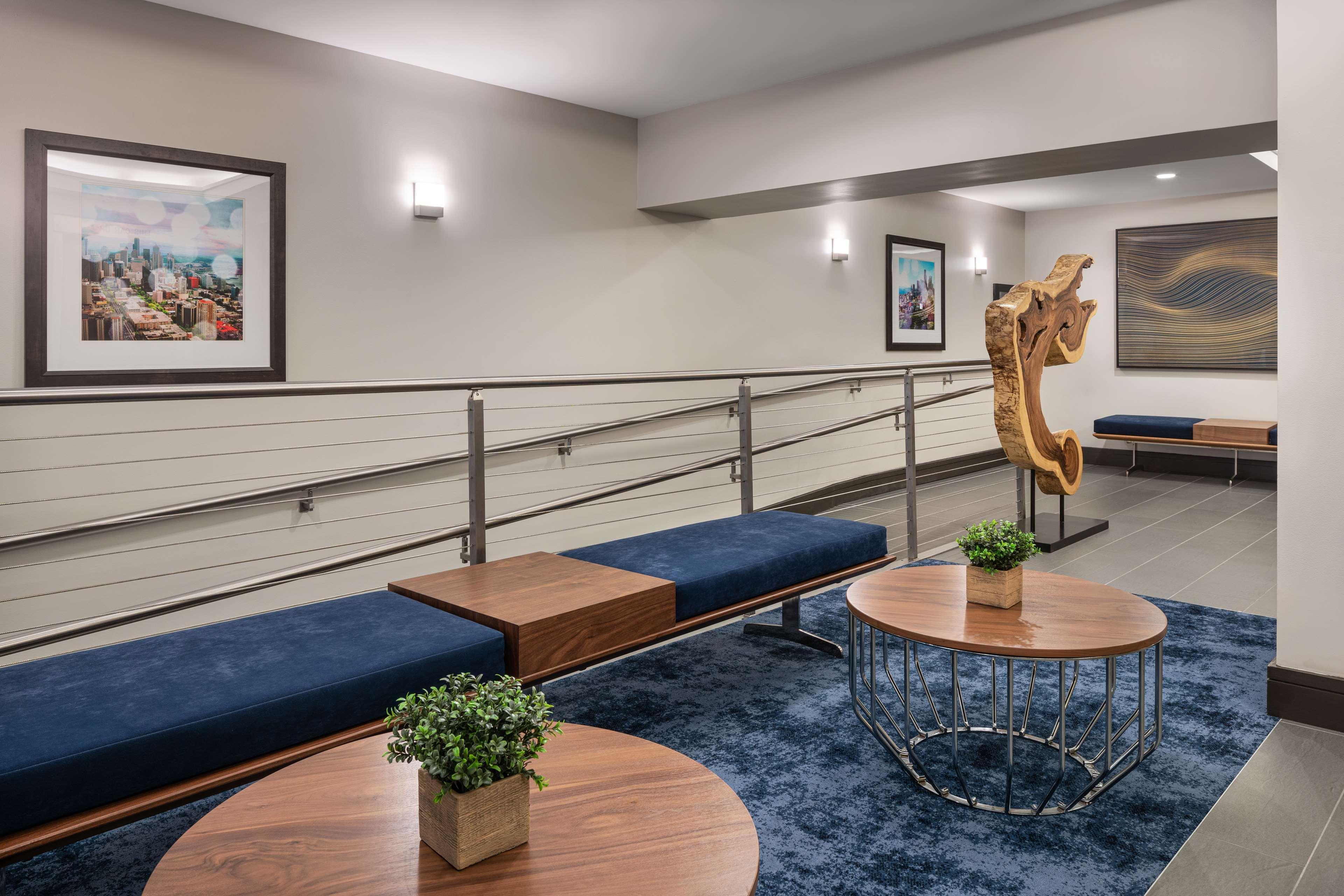 Vista Lobby Coast Seattle Downtown Hotel by APA