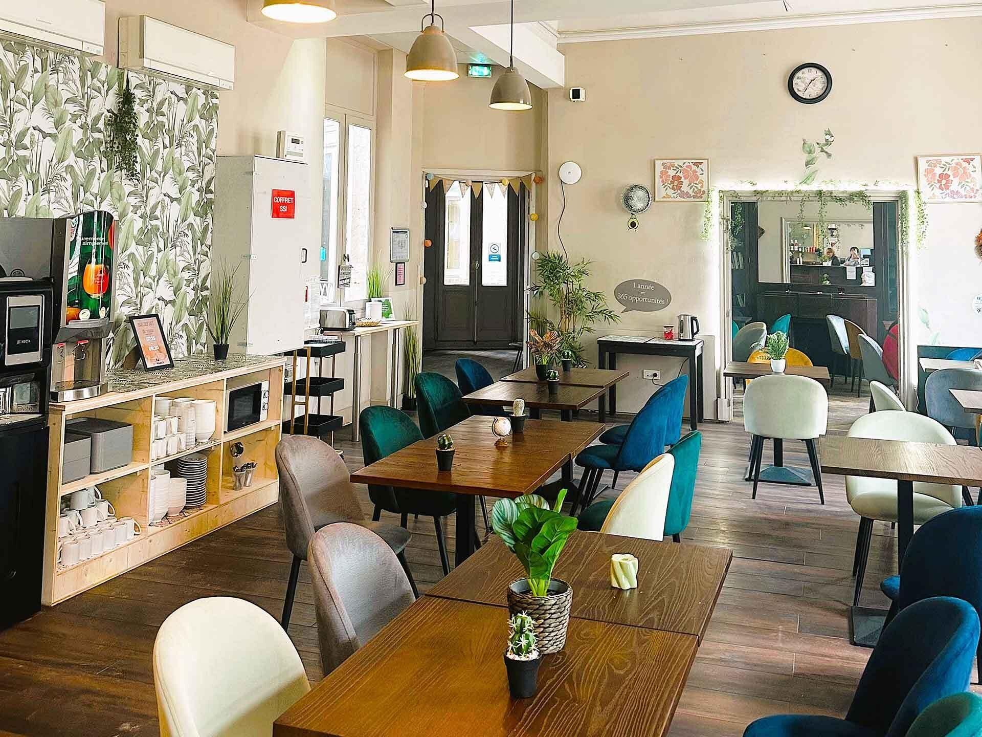 Restaurant Auberge de jeunesse HI Avignon