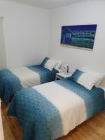 Alquiler Vacacional - Fantastic location, only a short walk to Jetty Rd or hop on a tram to the city.