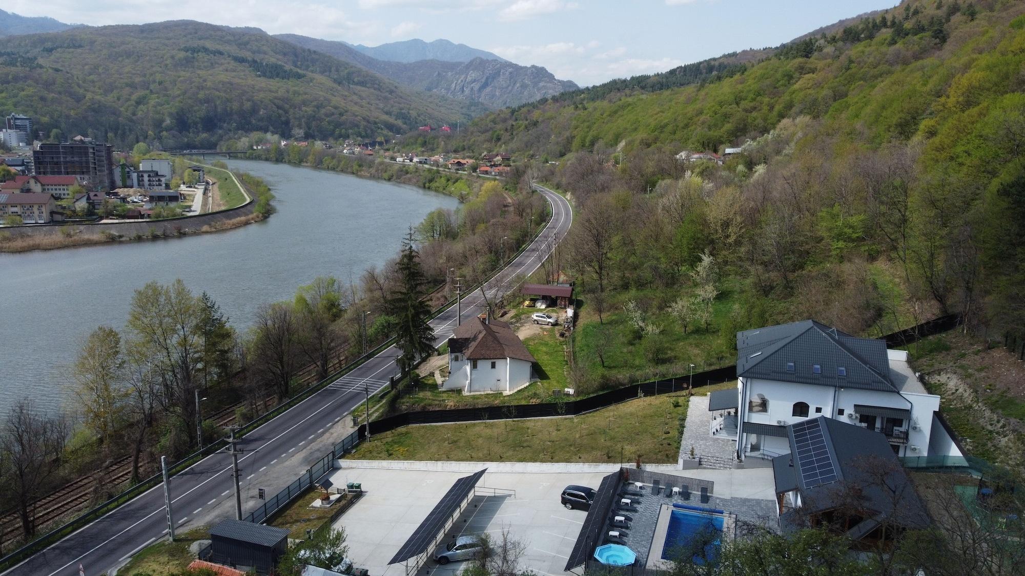 Vista Exterior VILA CASA BASARAB