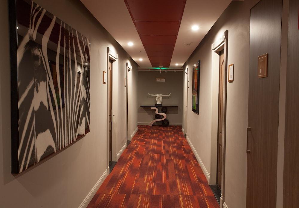 Varios Wyndham Garden Antofagasta Pettra