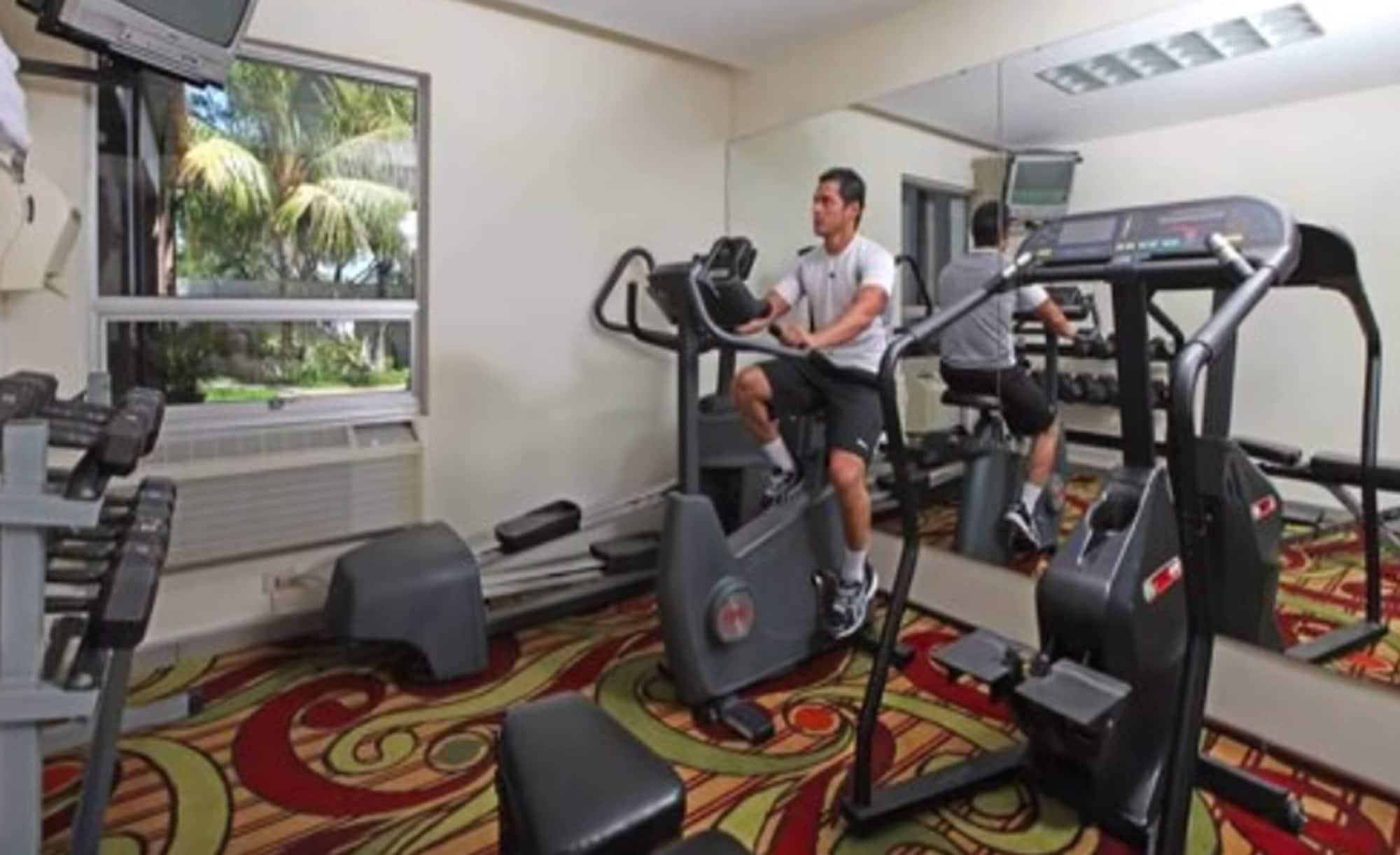 Gimnasio Comfort Inn Real La Union