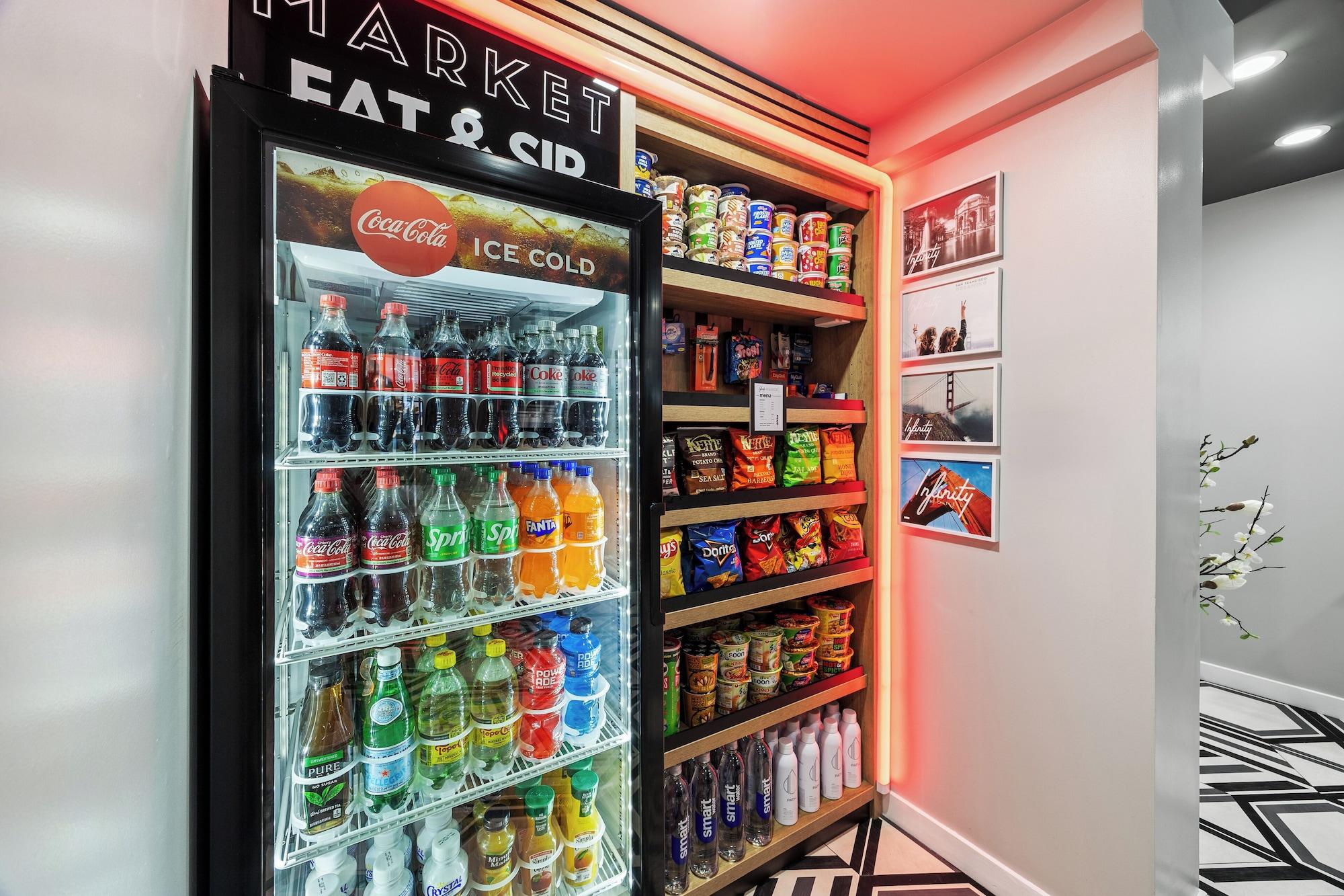 Restaurant Infinity Hotel San Francisco, Tapestry Collection by Hilton