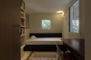Alquiler Vacacional - "Trastevere Art and Books Luxury Apartment"