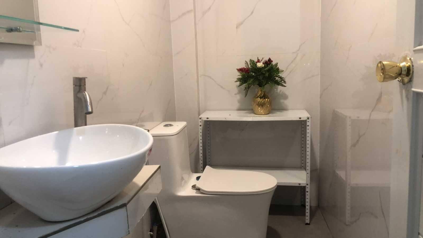 Equipamiento de Habitación OYO 1128 W Sangco Building Leasing
