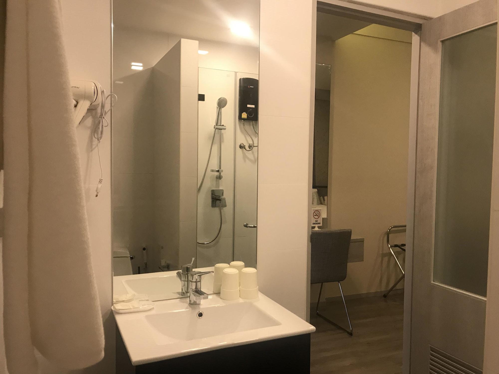 Equipamiento de Habitación Ratchadamnoen Residence