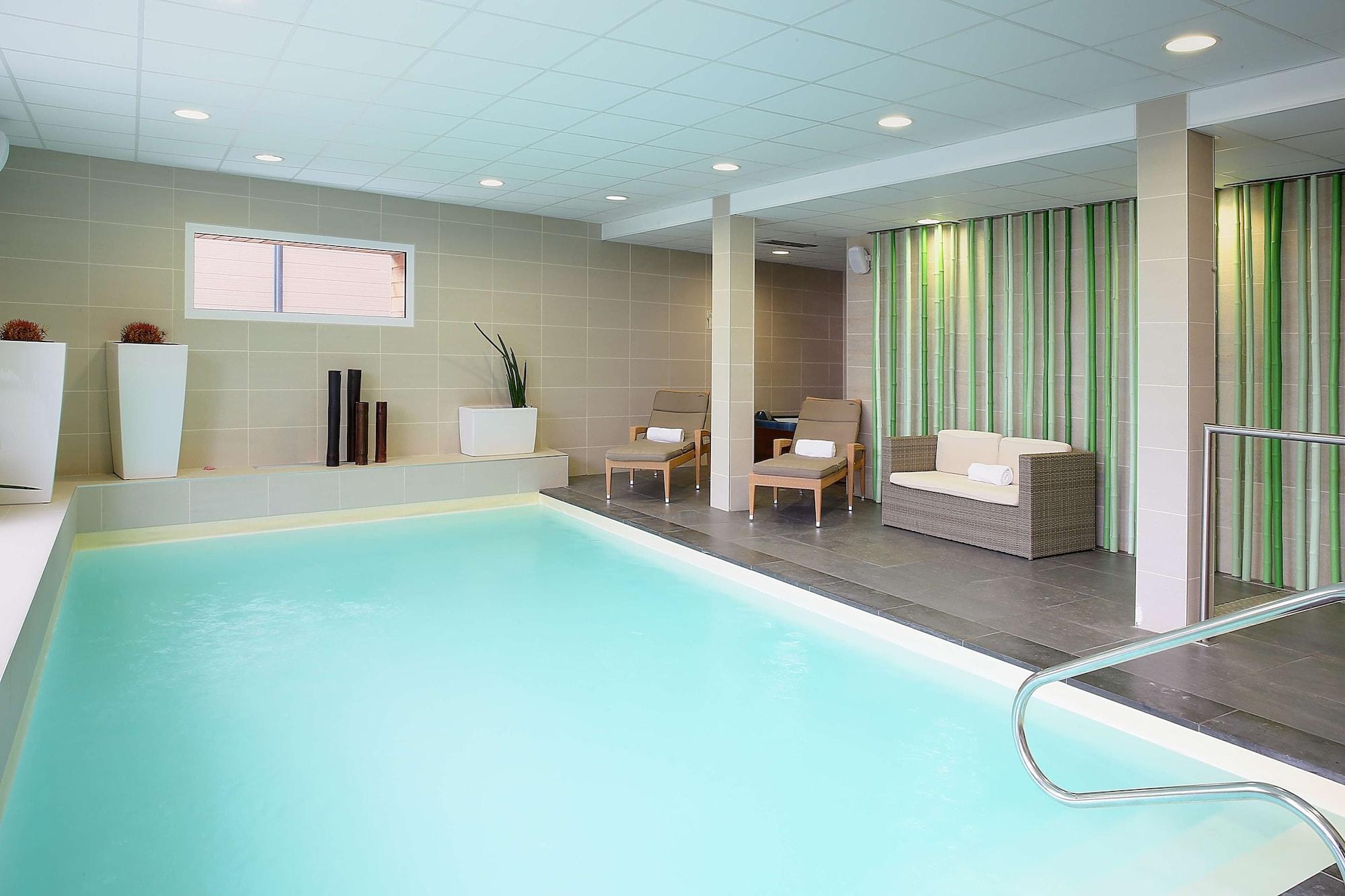 Vista Piscina Best Western Plus Les Terrasses De Brehat