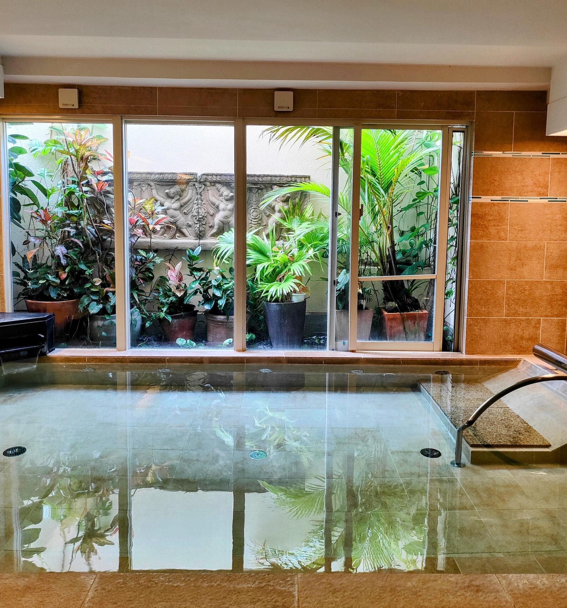 Spa Hotel Palm Royal Resort Kokusai Street
