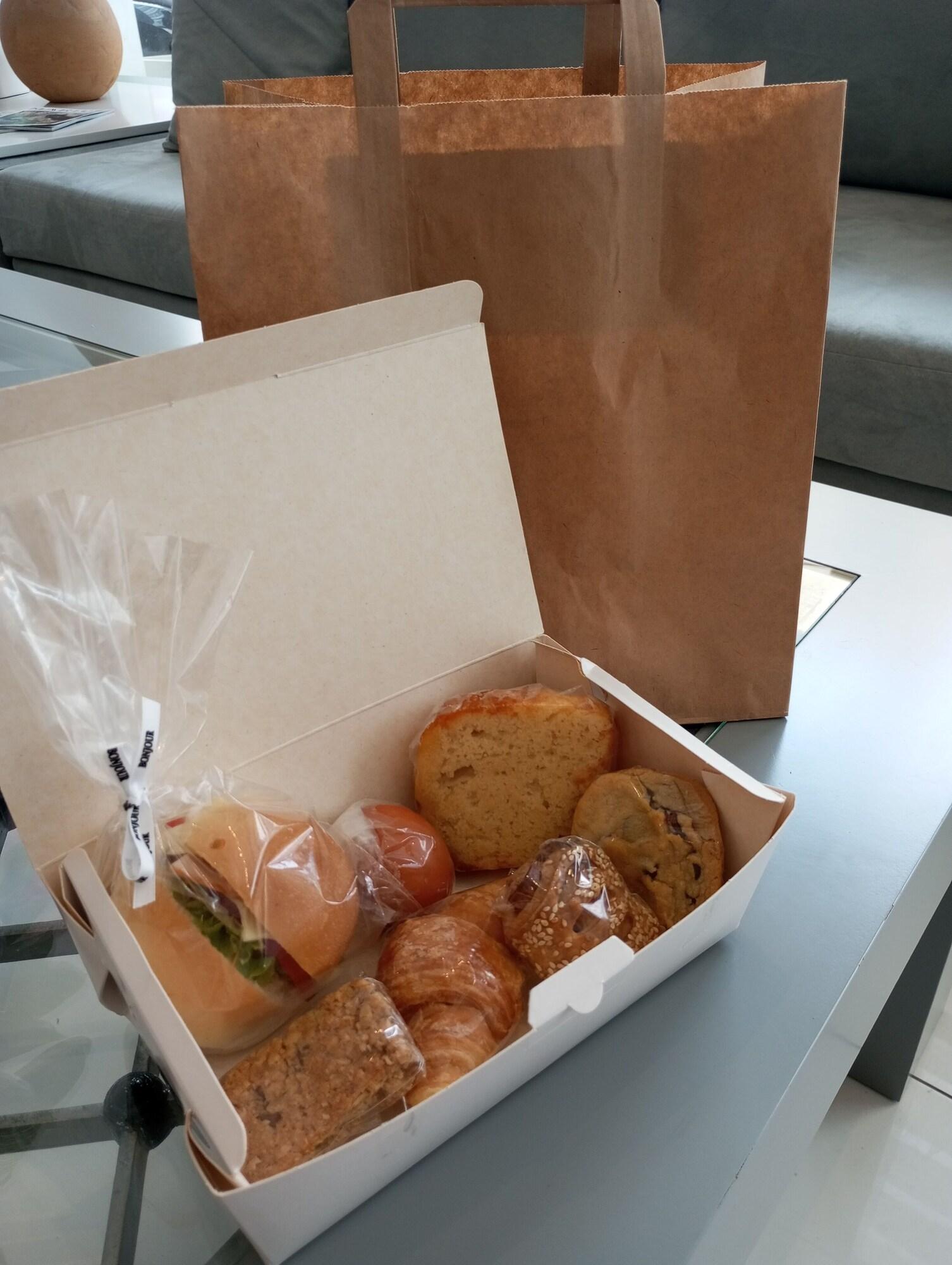 Restaurant Gallery Suites & Residences, Piraeus