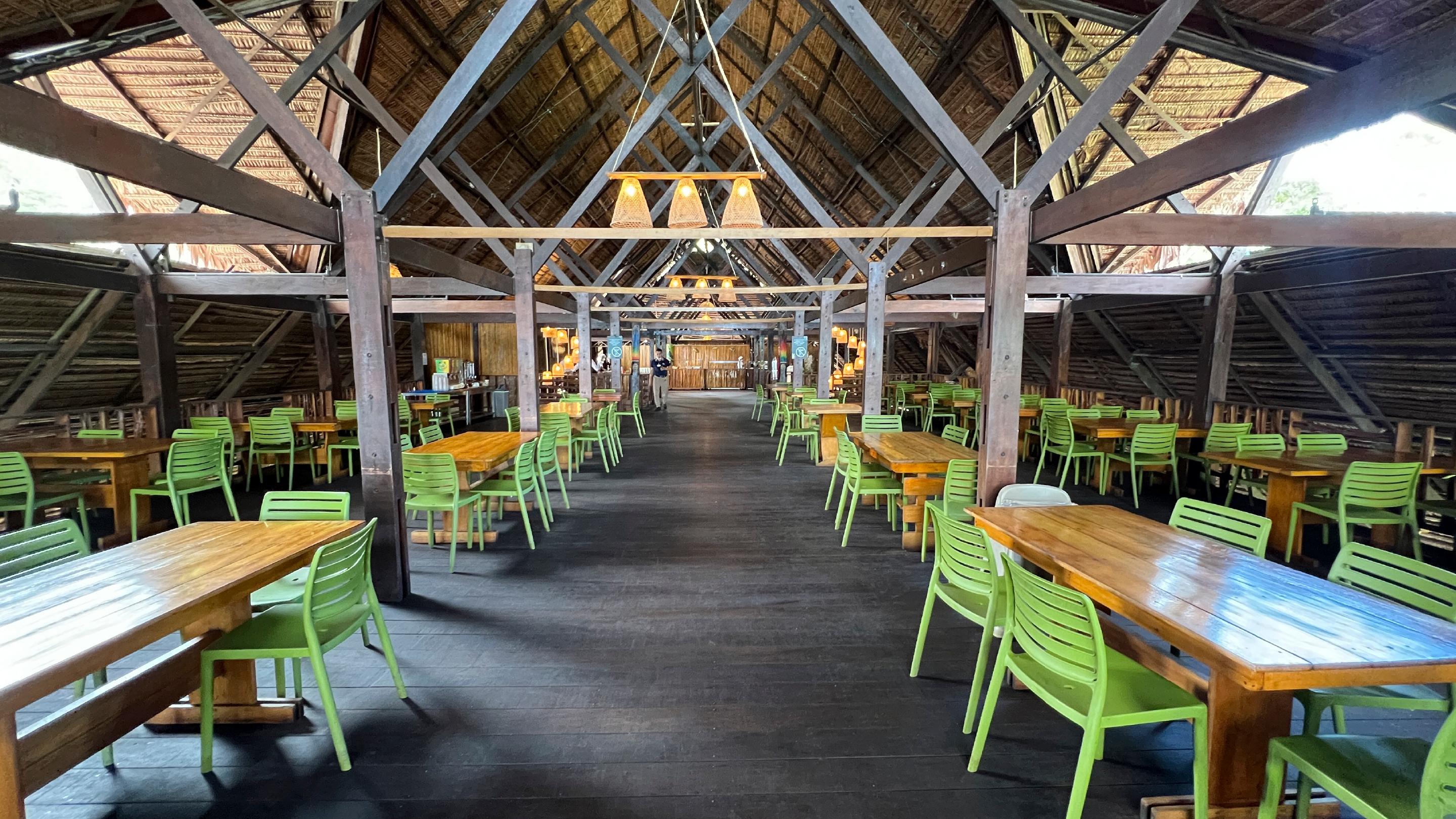 Restaurant Hotel Amazon by On Vacation