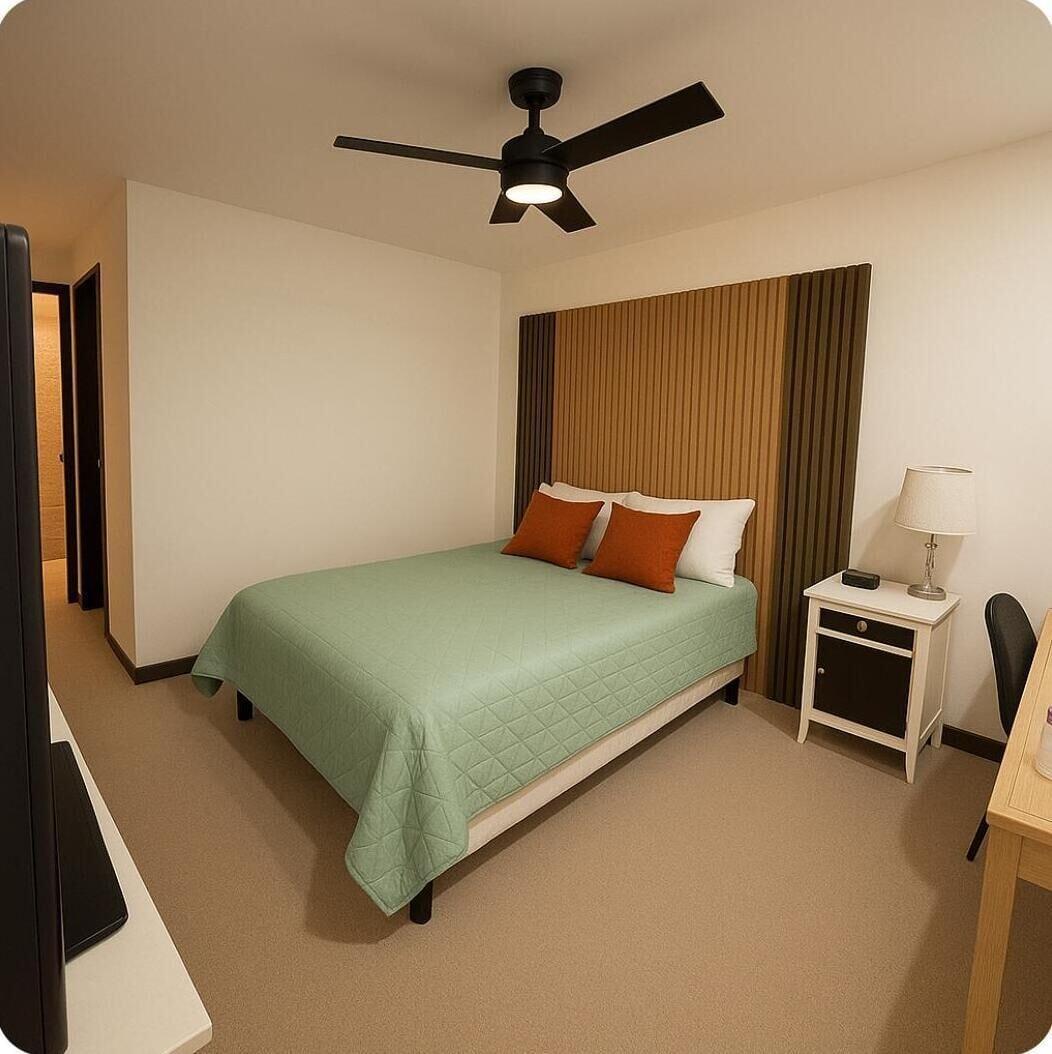 Varios Hostal Urdaneta