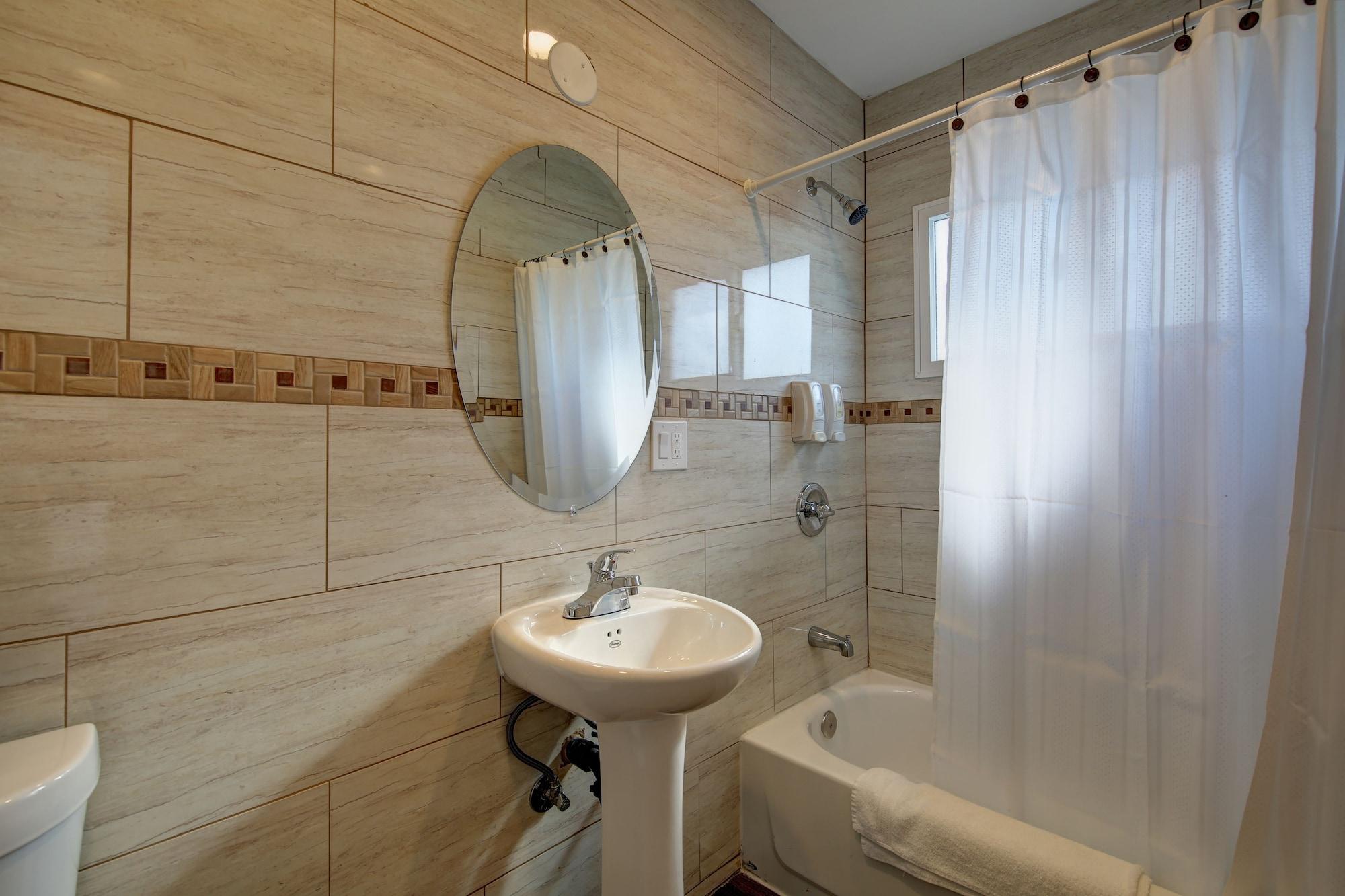 Equipamiento de Habitación Tradewinds Hotel LAX Airport
