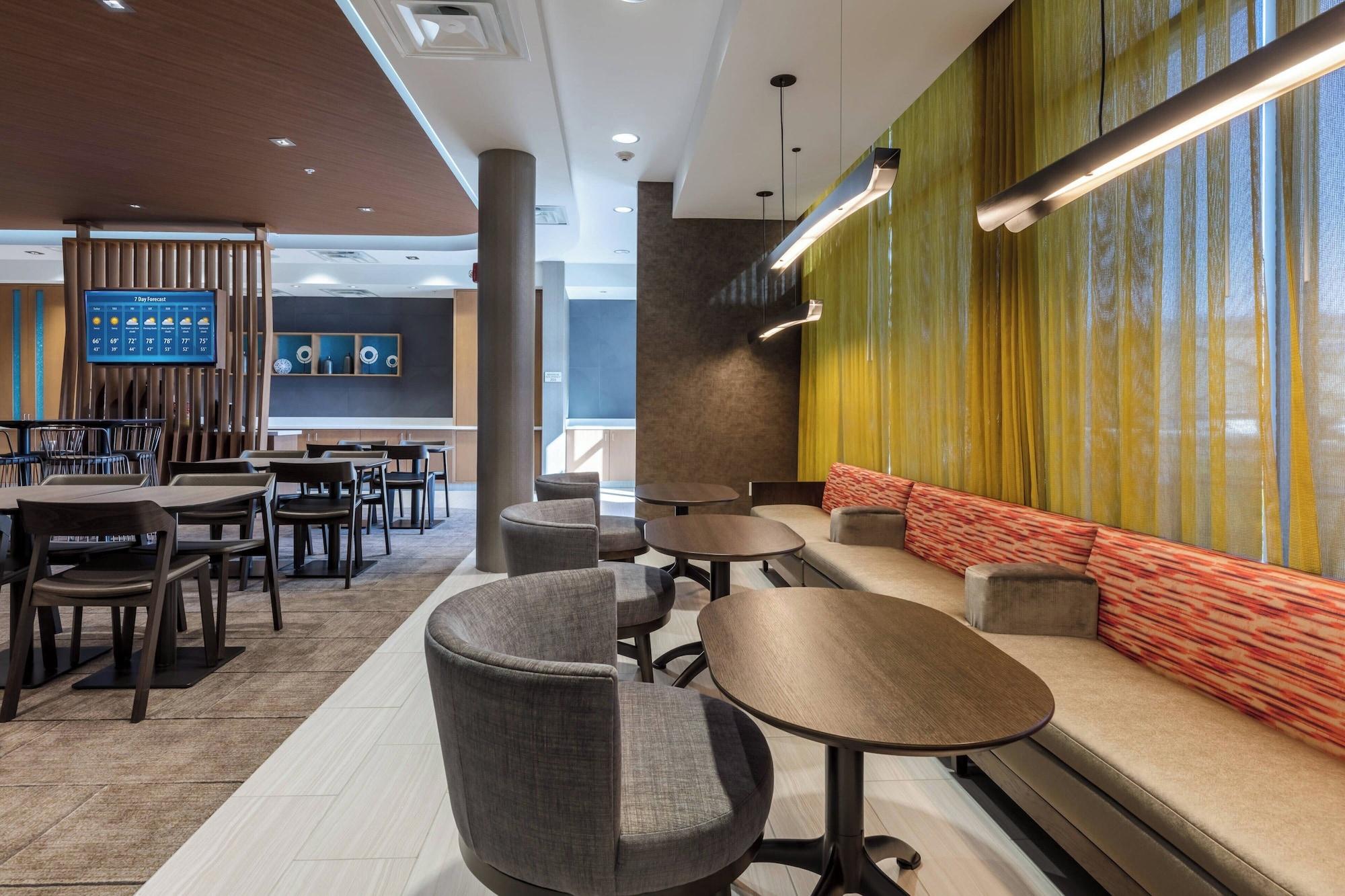 Restaurant SpringHill Suites by Marriott Columbia