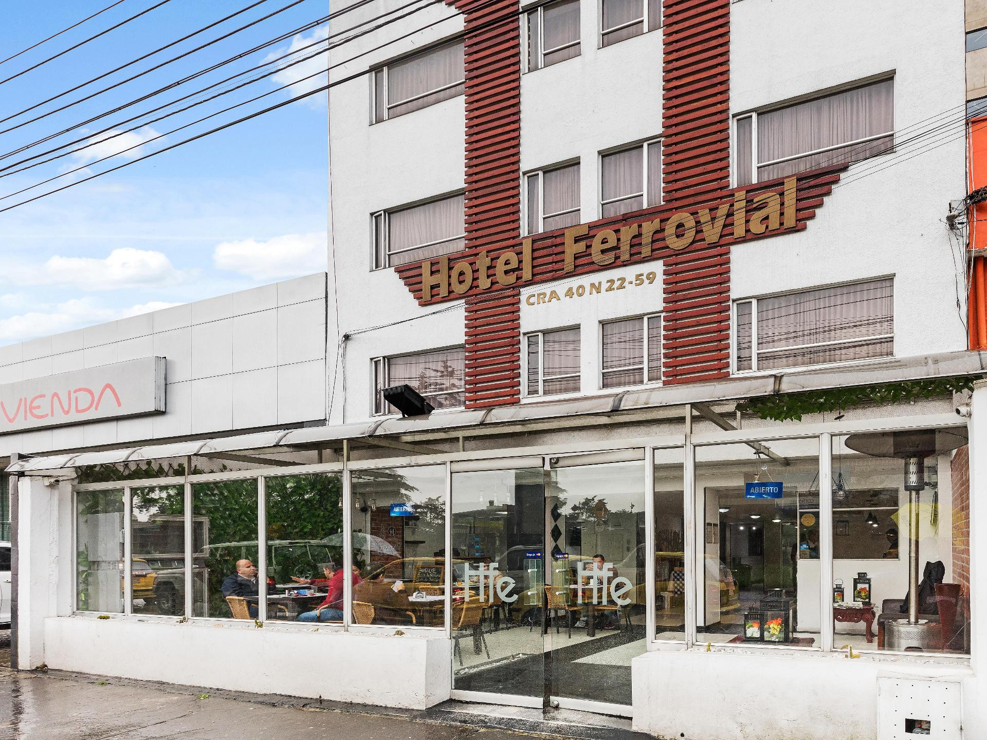 Hotel Hotel Ferrovial Corferías