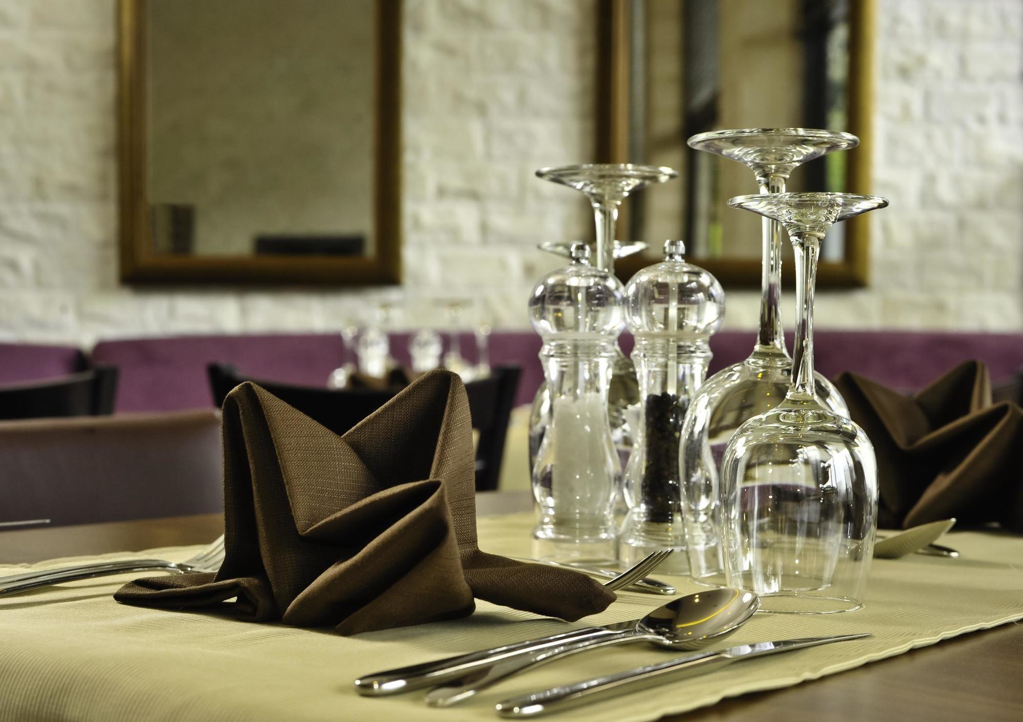 Restaurant Four Points By Sheraton Nairobi Hurlingham