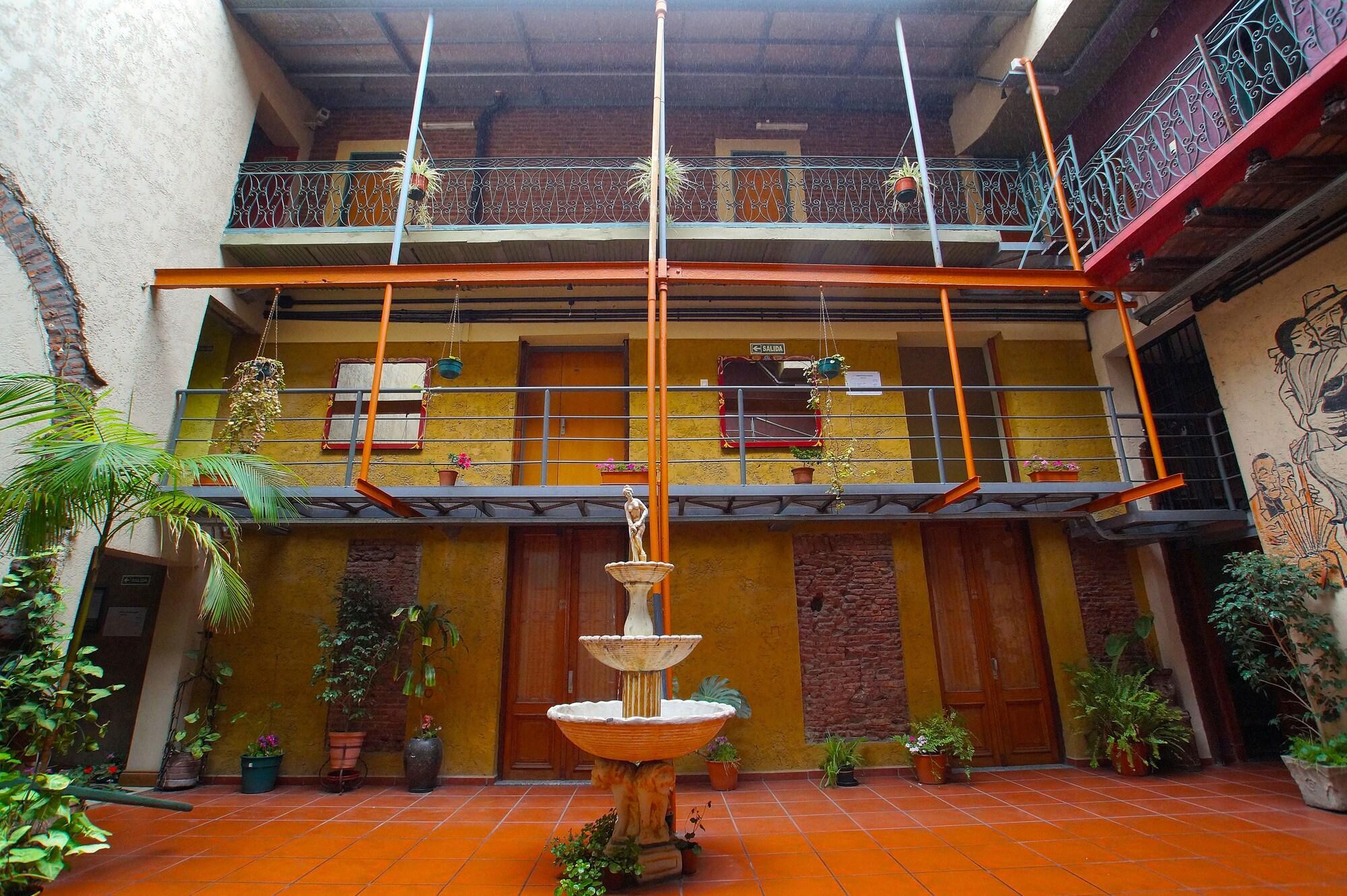 Vista Exterior Hotel Parada
