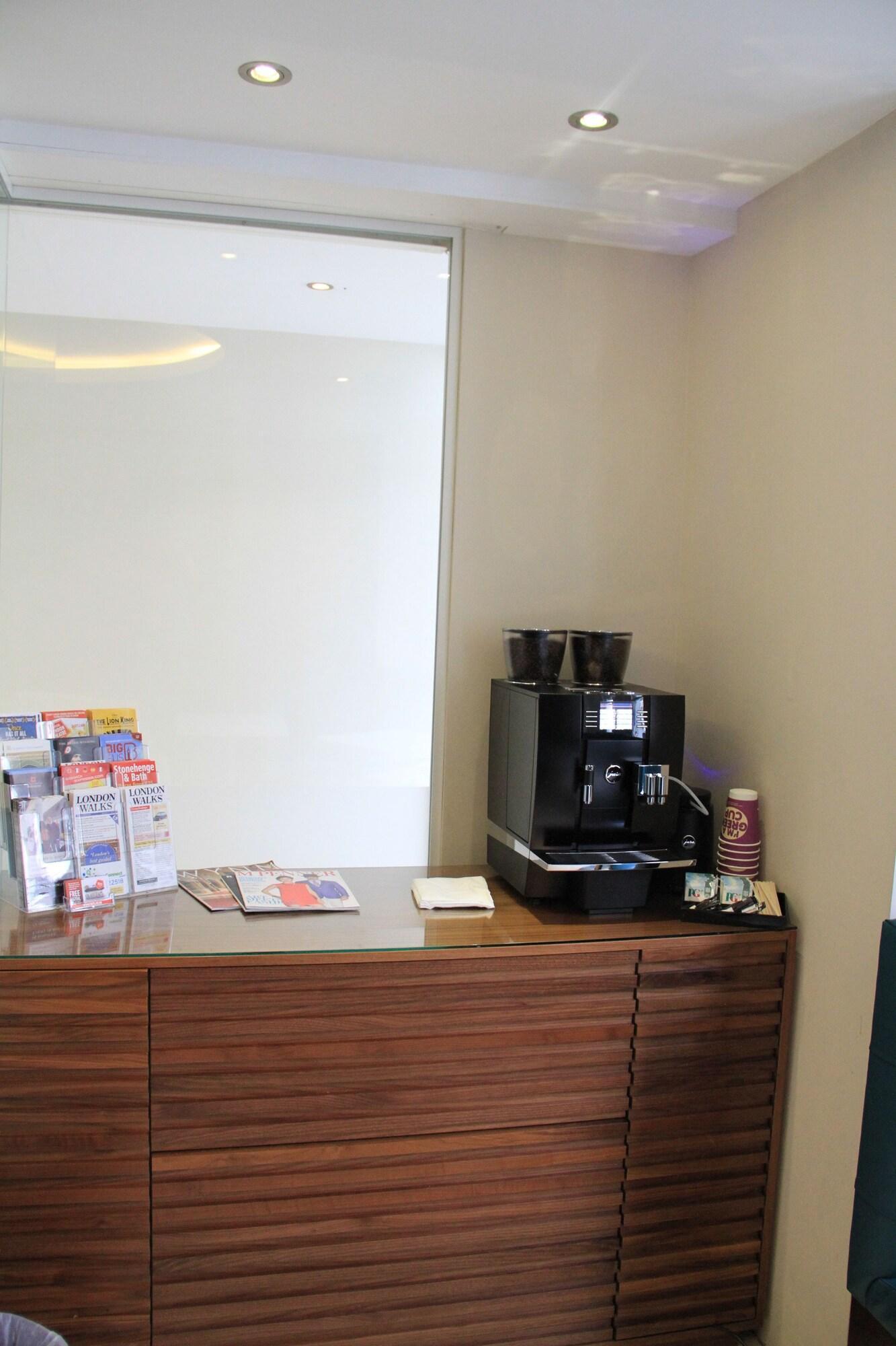 Vista Lobby The Jade