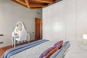 Alquiler Vacacional - Stylish Penthouse in Sesto San Giovanni