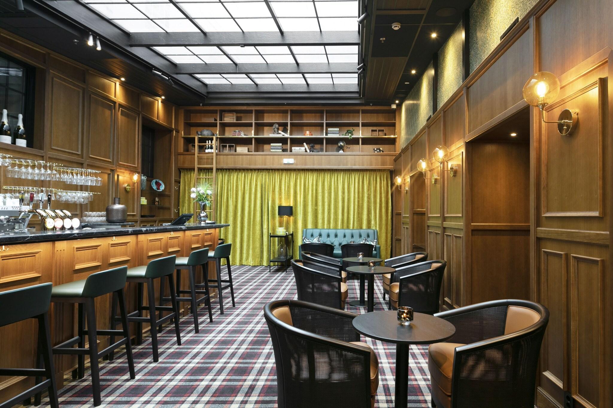 Bar/Salón ProfilHotels Opera