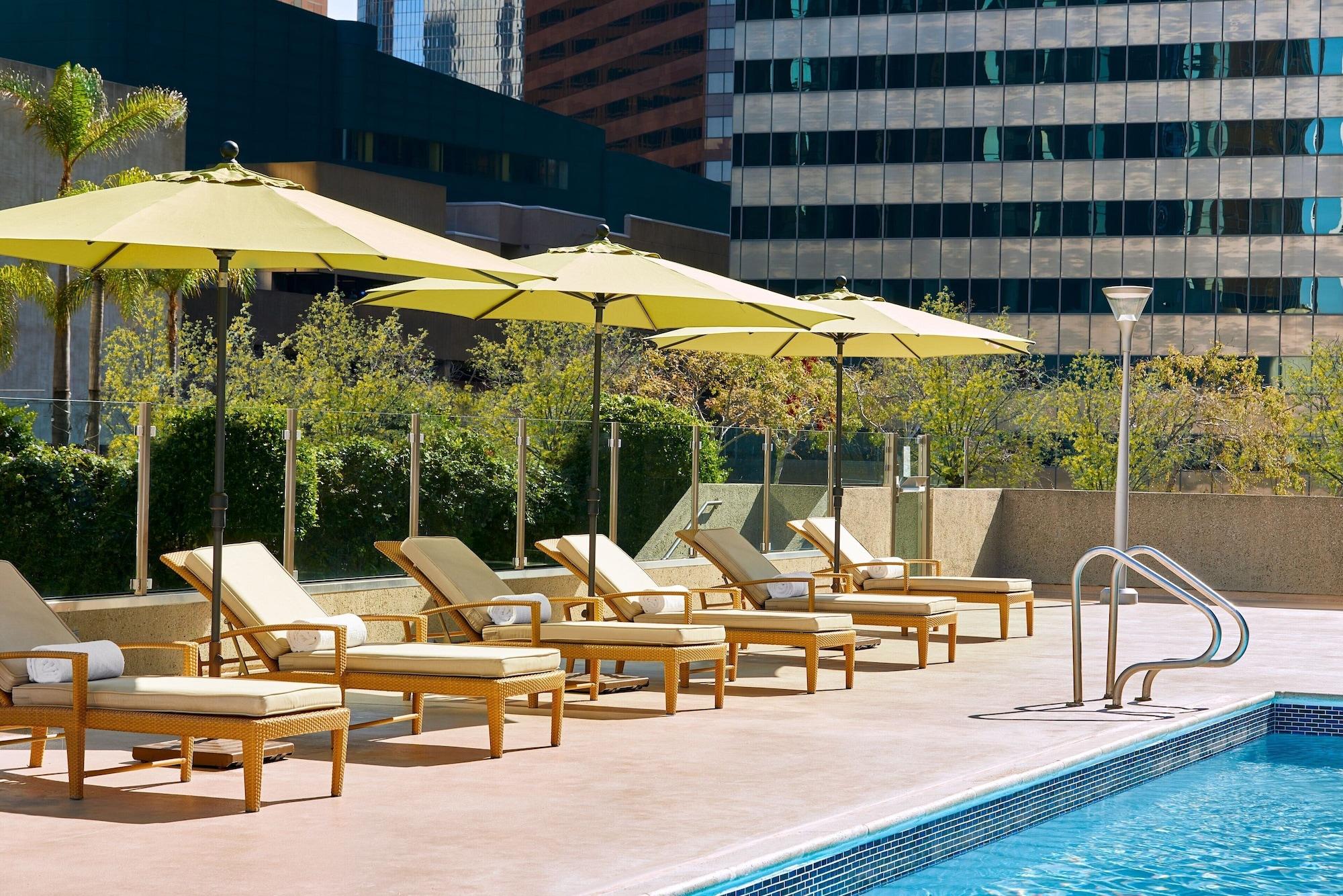 Vista Piscina The Westin Bonaventure Hotel and Suites, Los Angeles