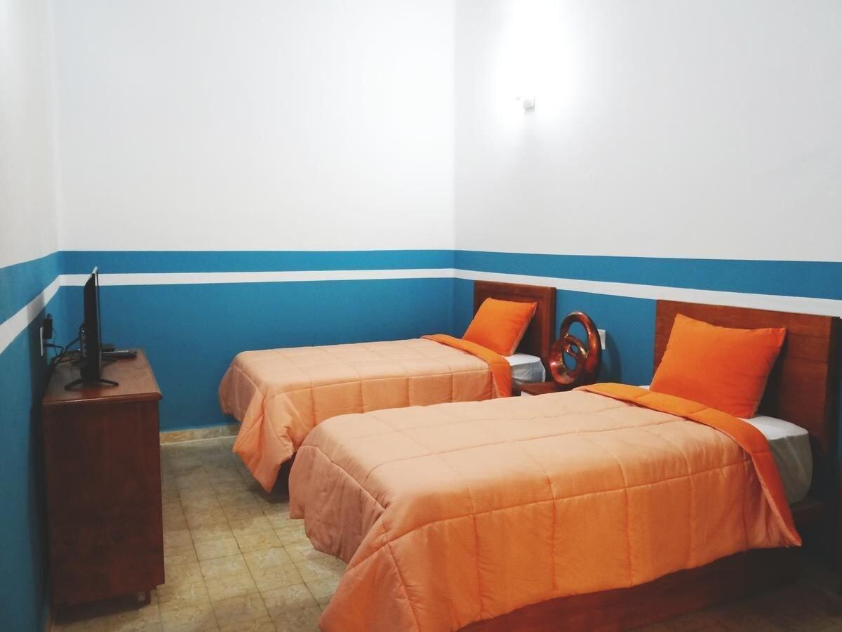 Varios Posada Vee Yuu - Hostel