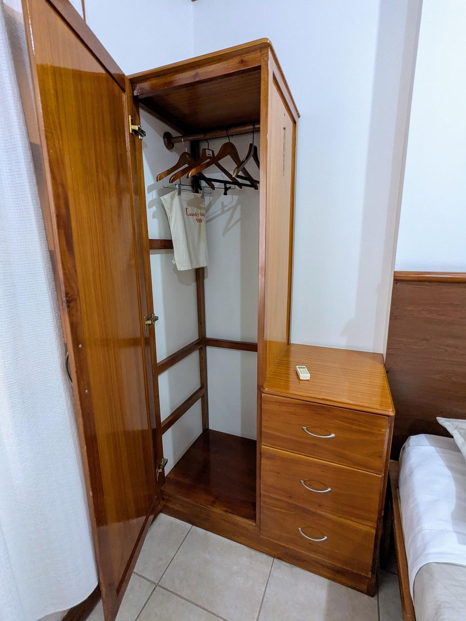 Set de Habitación Hostal Macaw