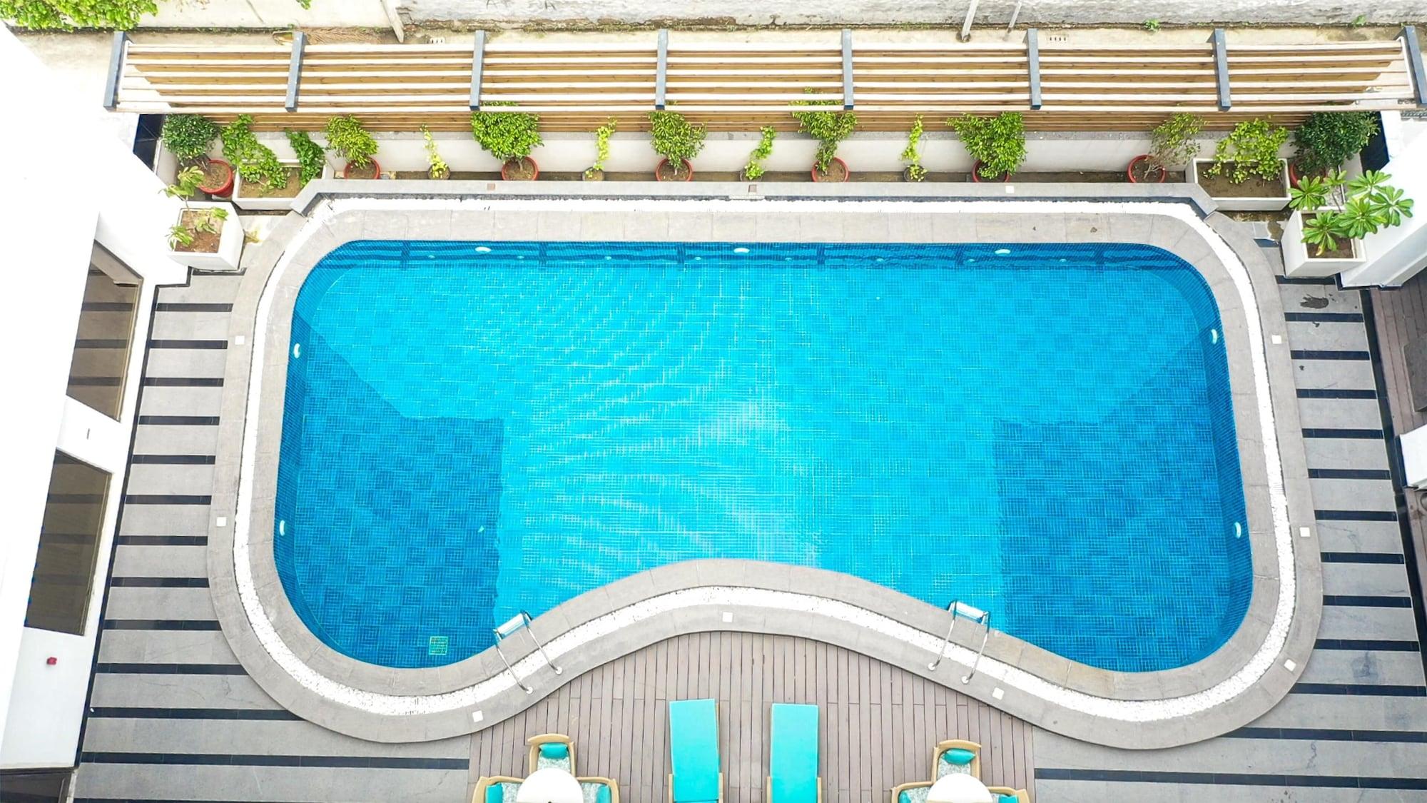 Vista Piscina Park Plaza Jalandhar