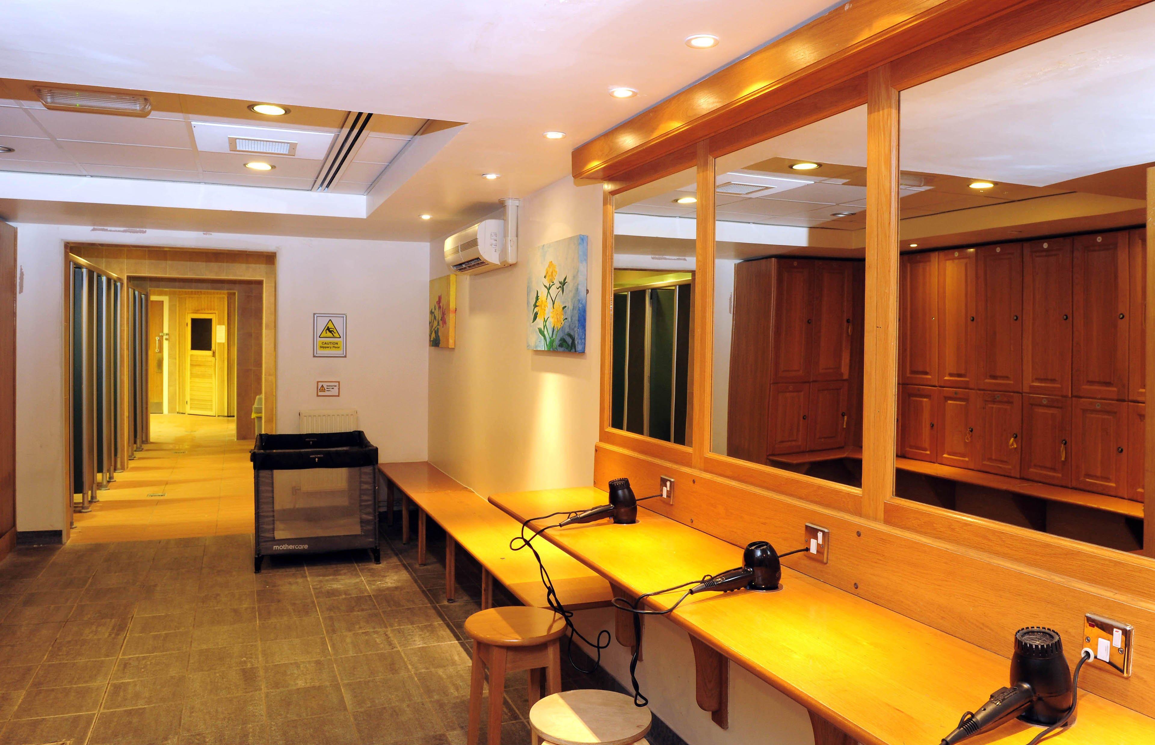 Vista Lobby Holiday Inn Telford - Ironbridge by IHG
