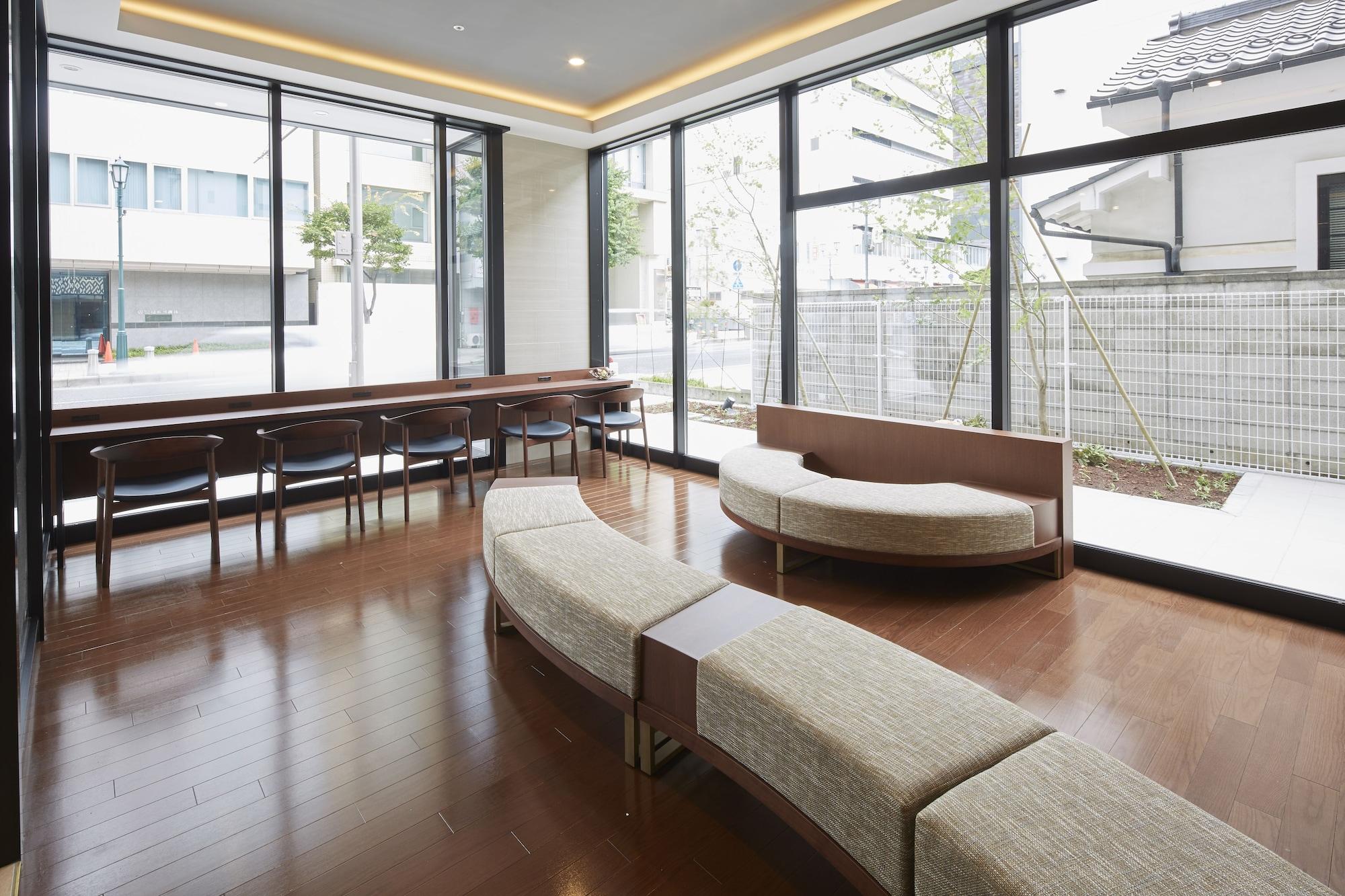 Varios Iroha Grand Hotel