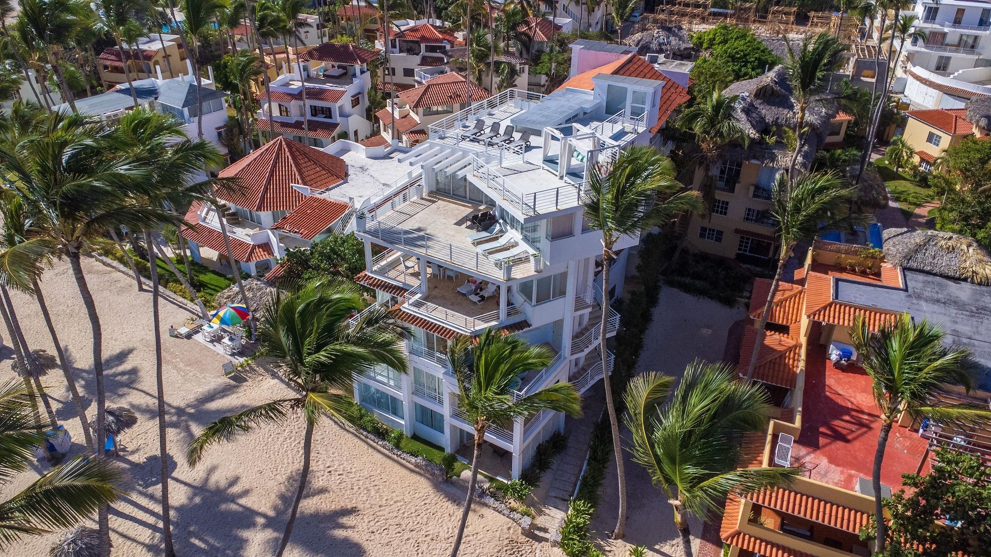 Vista Exterior Comfortable & Safe Bavaro Beach Studios