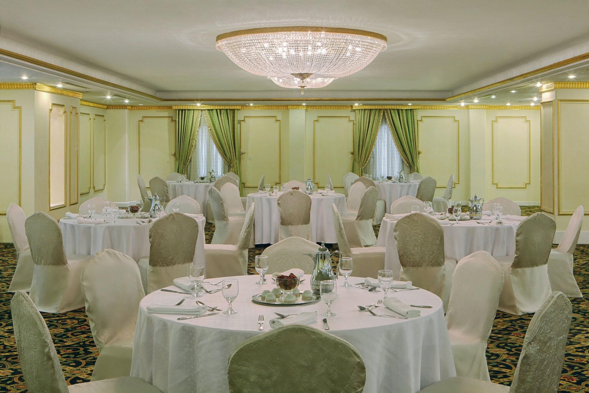 Sala de Reuniones New Madinah Hotel
