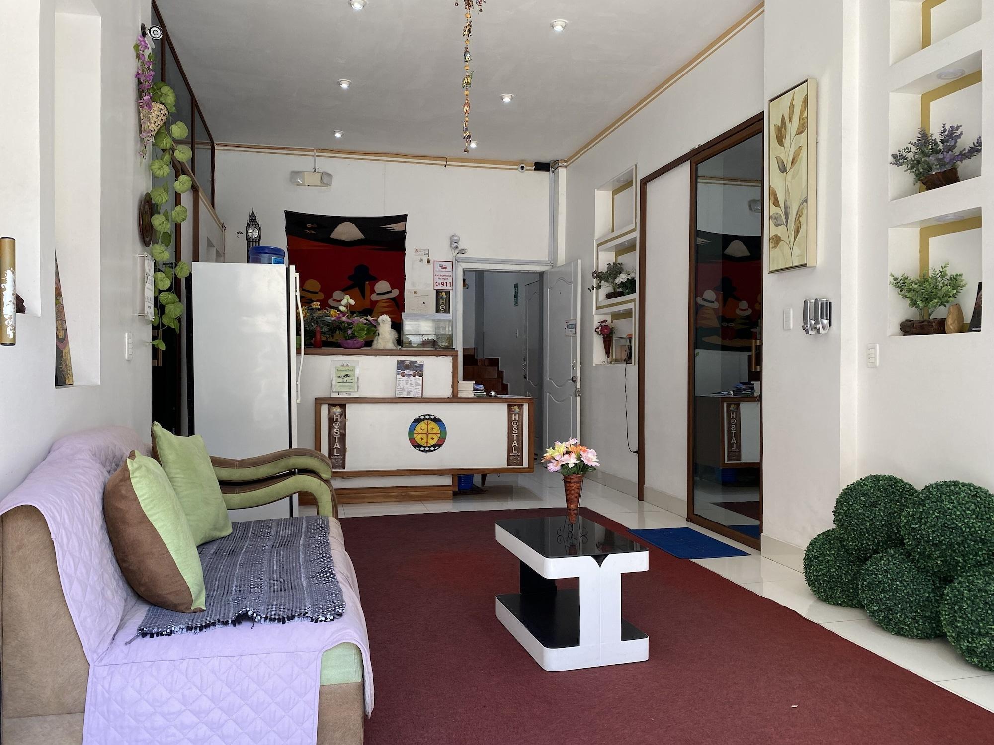 Vista Lobby Hostal Arauco