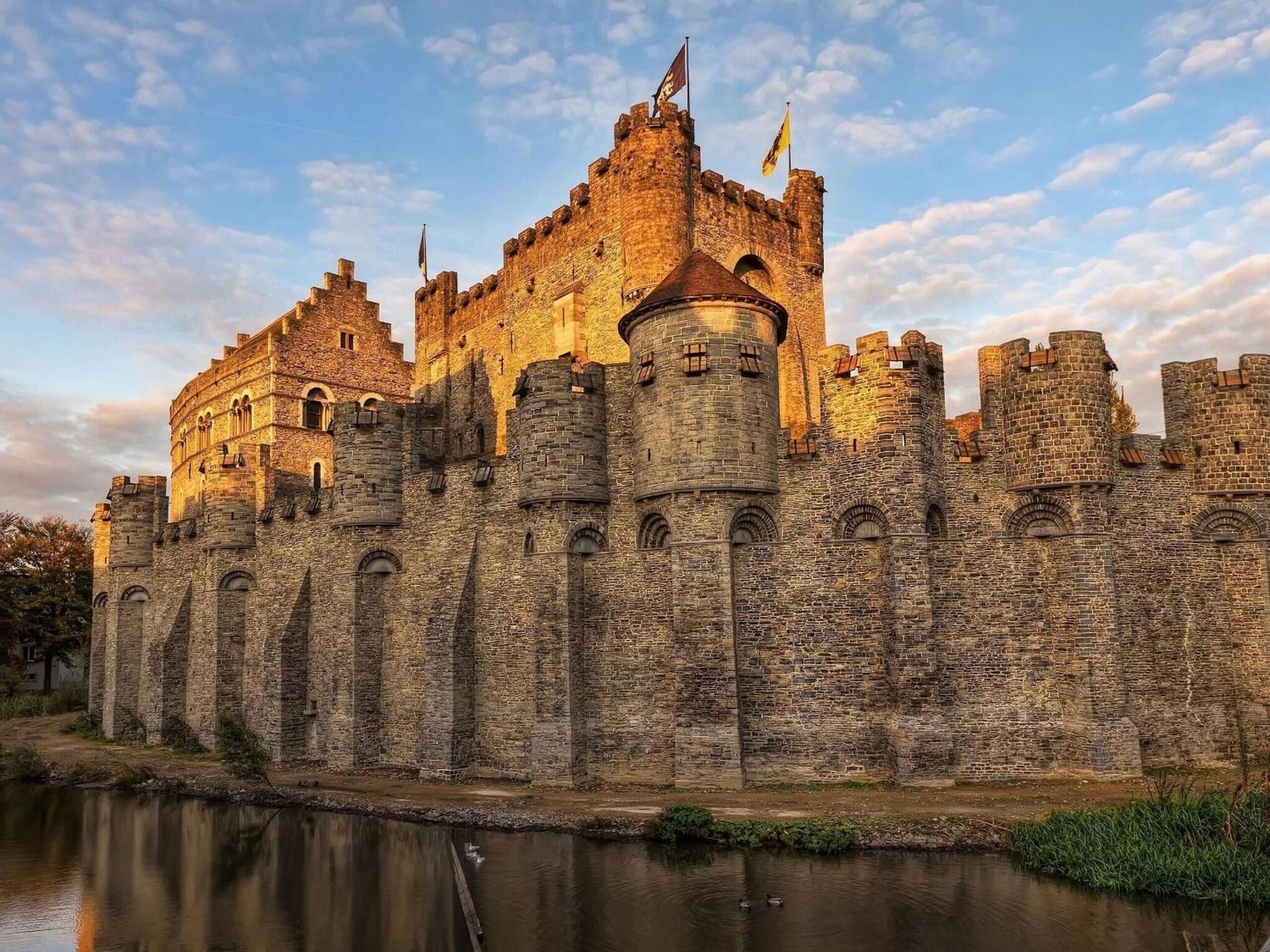 Vista Exterior Erasmus Hotel