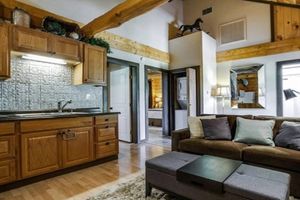 Alquiler Vacacional - Dog Friendly Private Luxury Cabin in The Texas Hill Country.