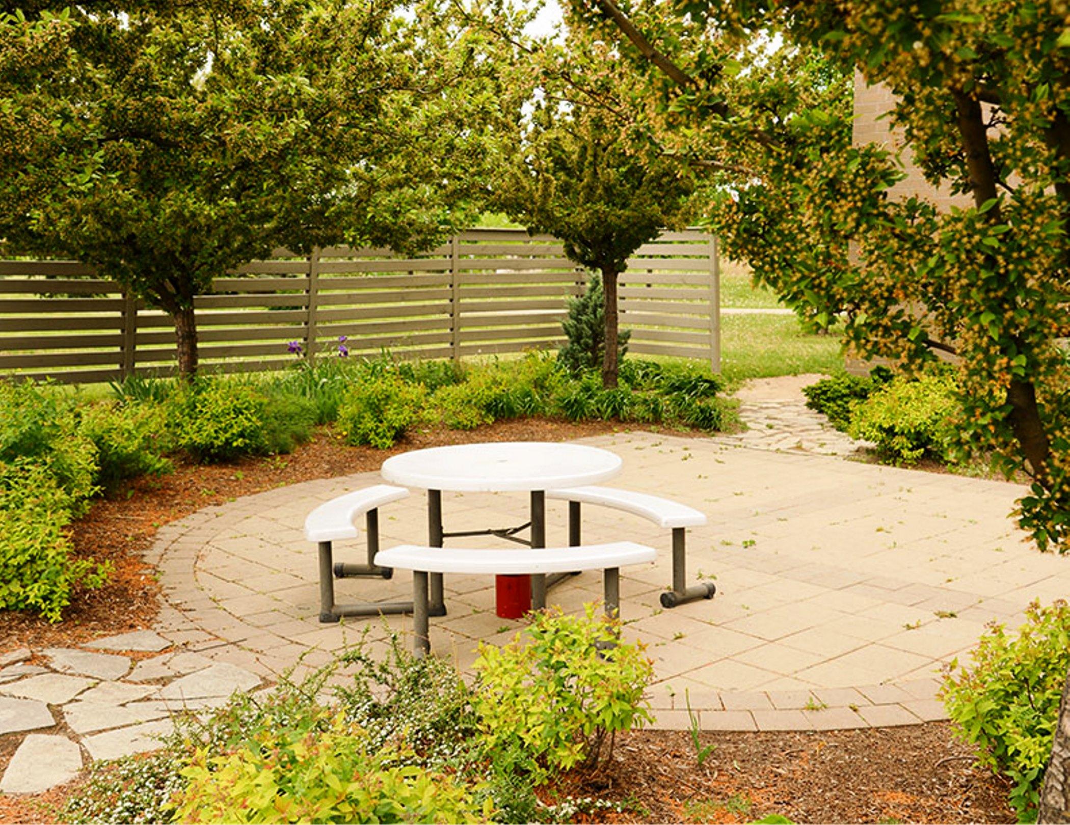 Varios Residence & Conference Centre - Niagara-on-the-Lake